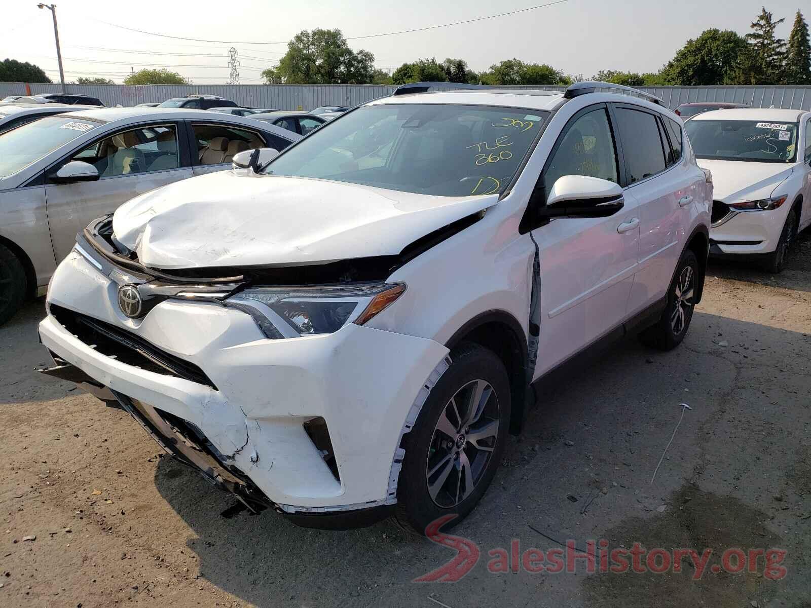 JTMRFREV1HD203899 2017 TOYOTA RAV4