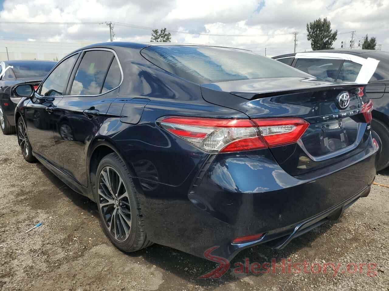 4T1B11HK1JU590040 2018 TOYOTA CAMRY