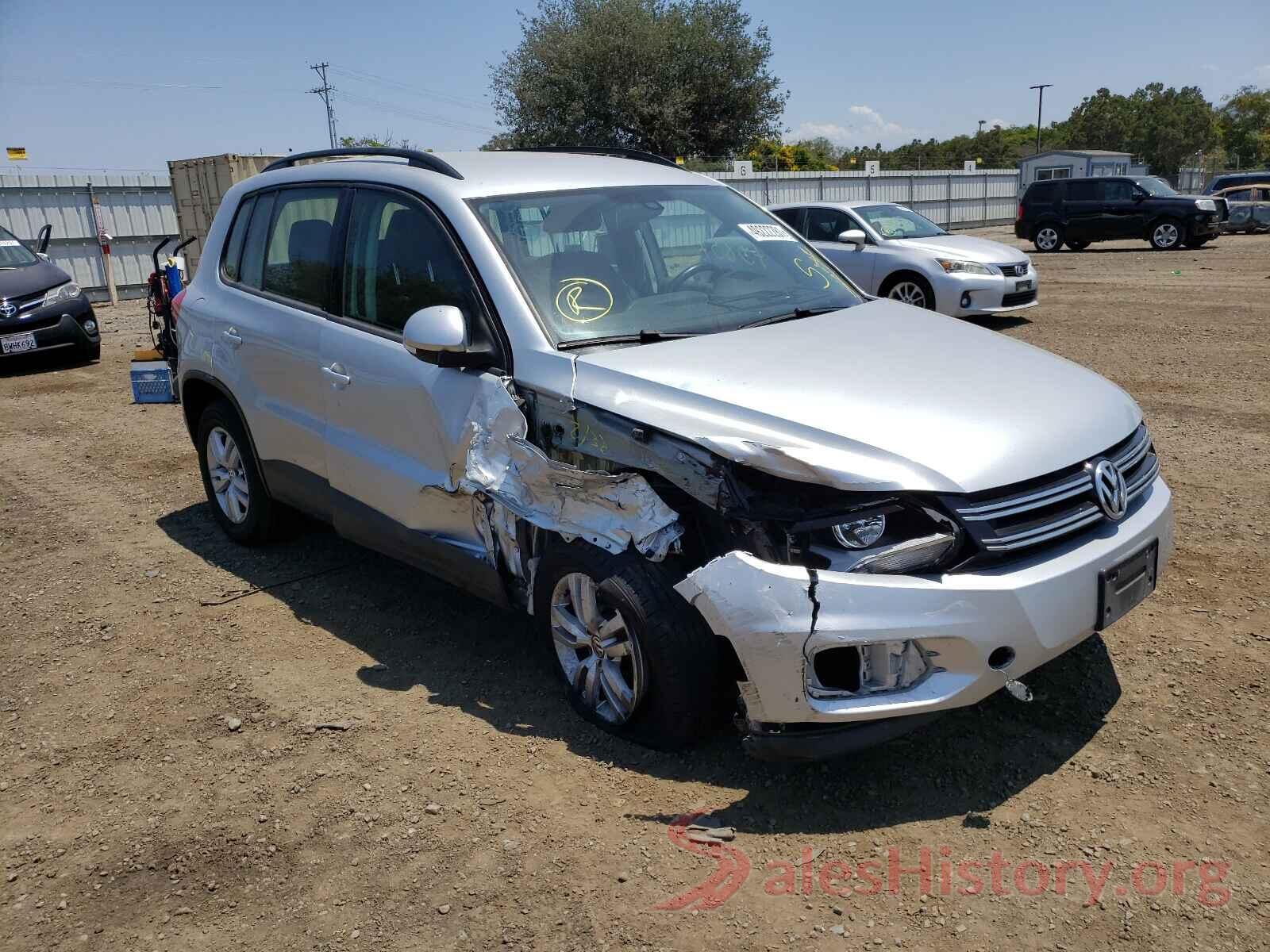 WVGAV7AX8GK000266 2016 VOLKSWAGEN TIGUAN