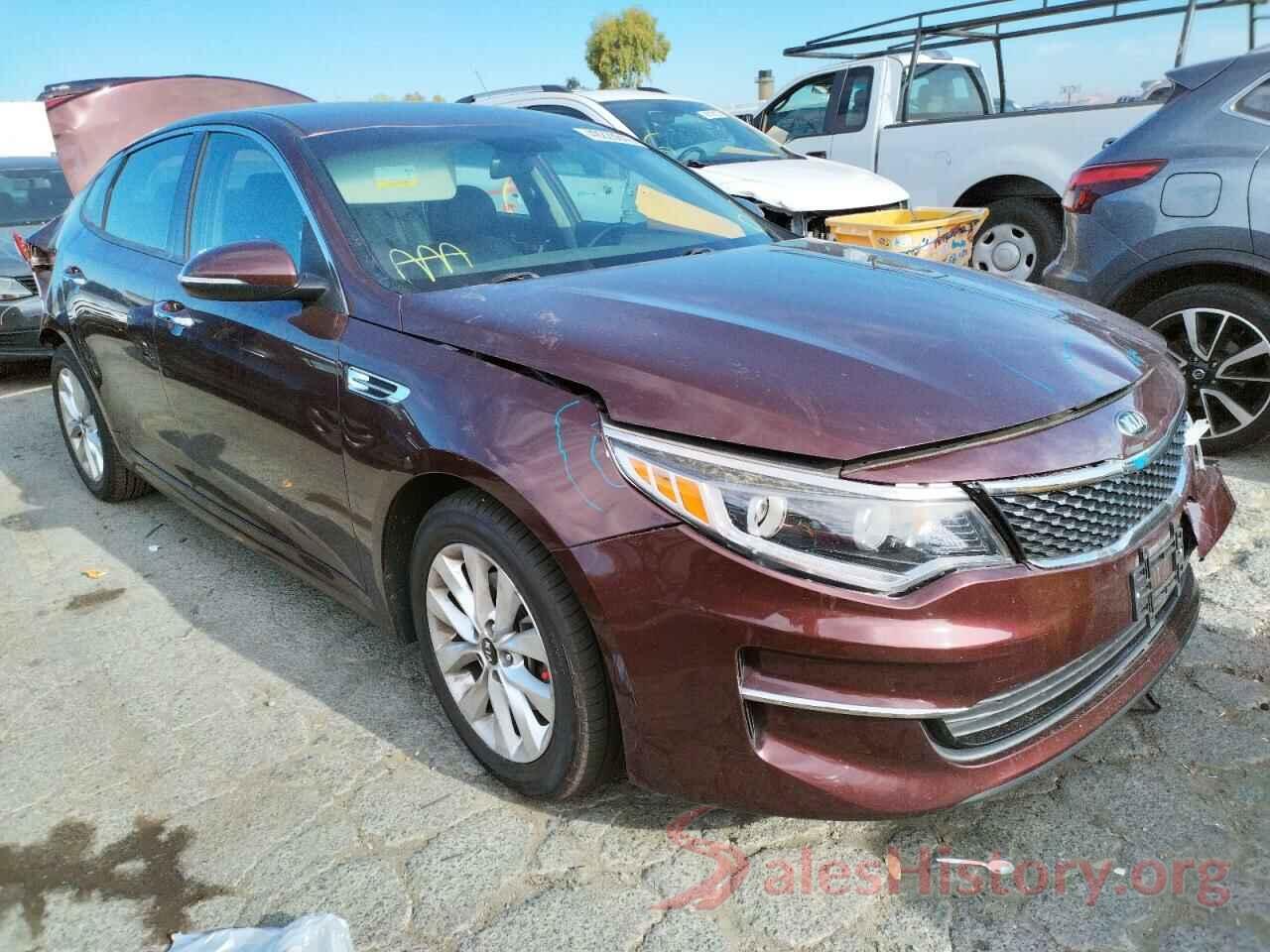 5XXGU4L3XHG135657 2017 KIA OPTIMA