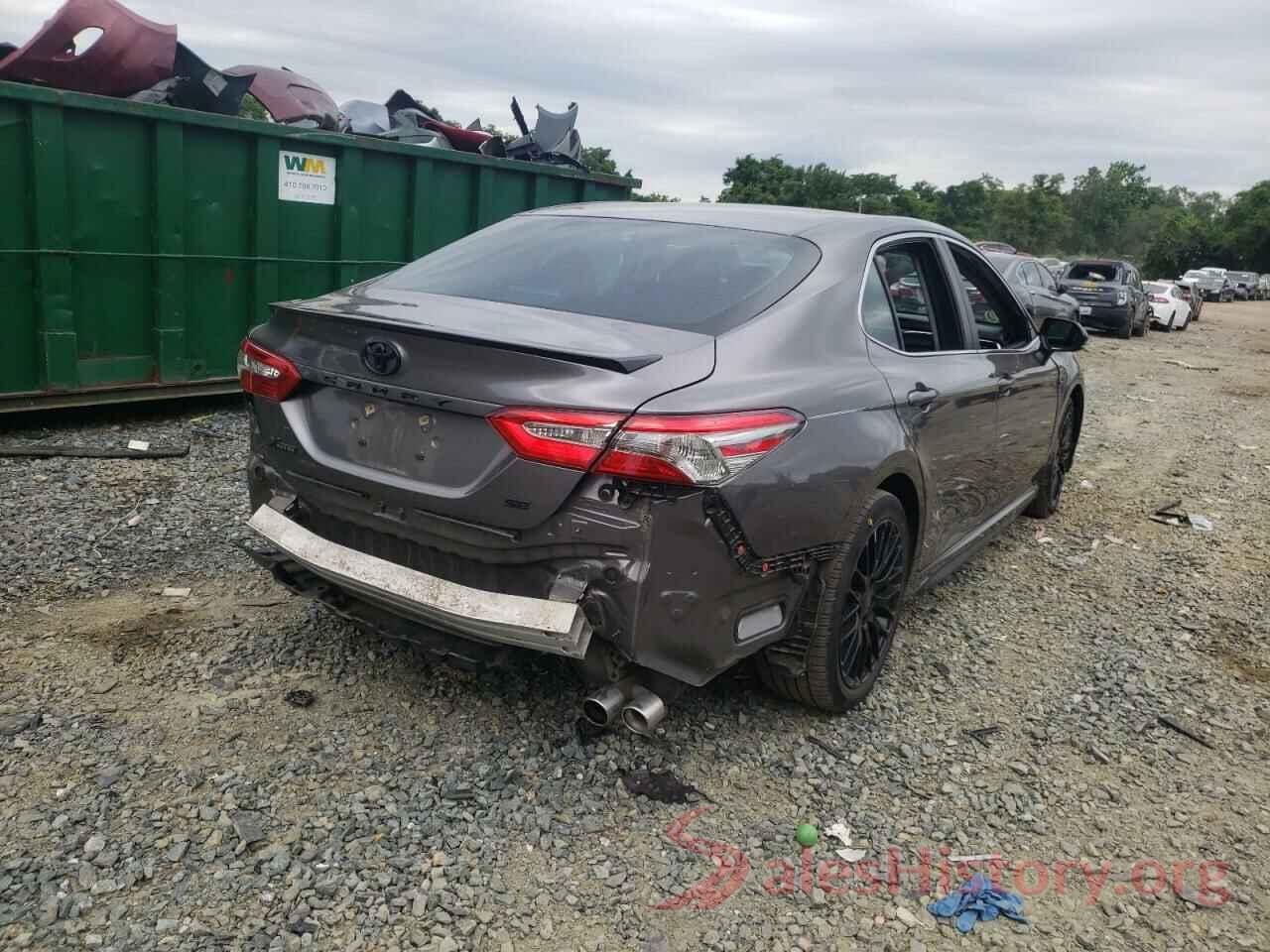 4T1B11HK9JU144928 2018 TOYOTA CAMRY