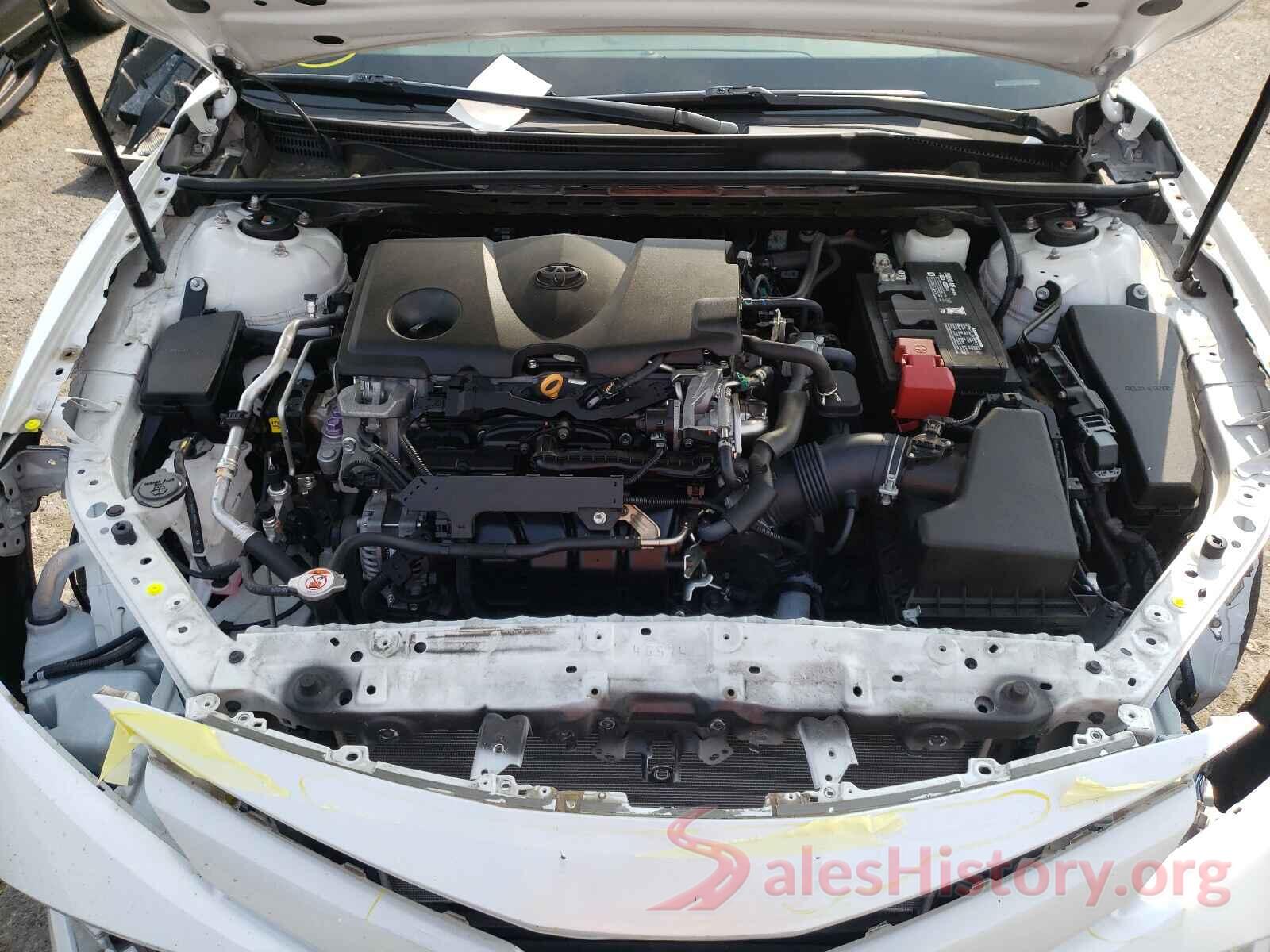 4T1B11HK9JU109693 2018 TOYOTA CAMRY