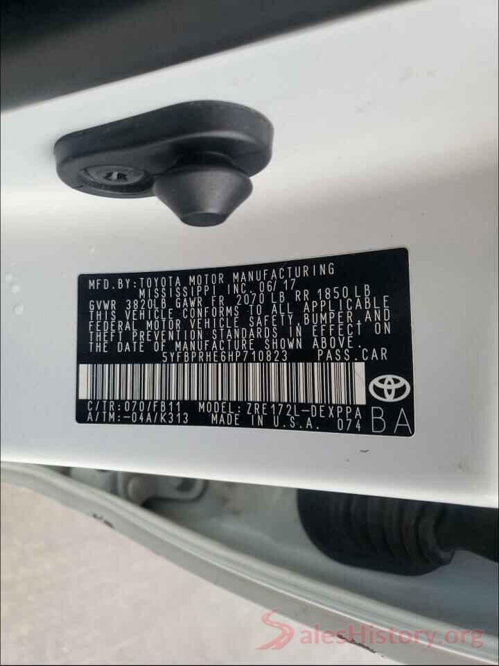 5YFBPRHE6HP710823 2017 TOYOTA COROLLA