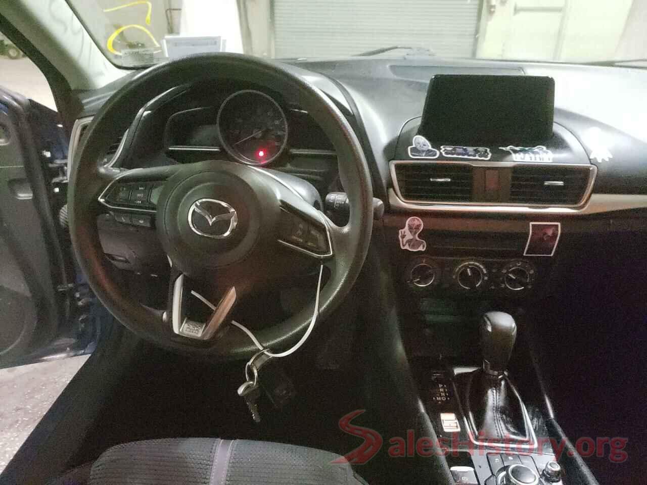 3MZBN1U72JM217424 2018 MAZDA 3