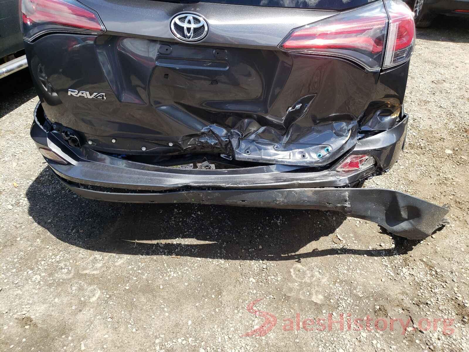 JTMZFREV6JJ178005 2018 TOYOTA RAV4