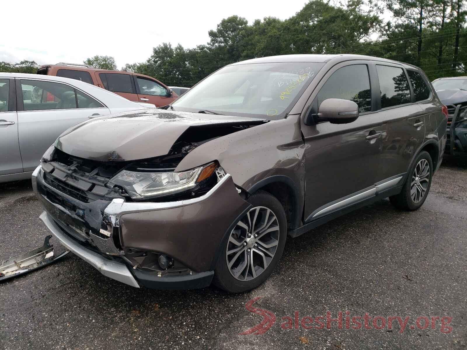 JA4AD3A33HZ054588 2017 MITSUBISHI OUTLANDER