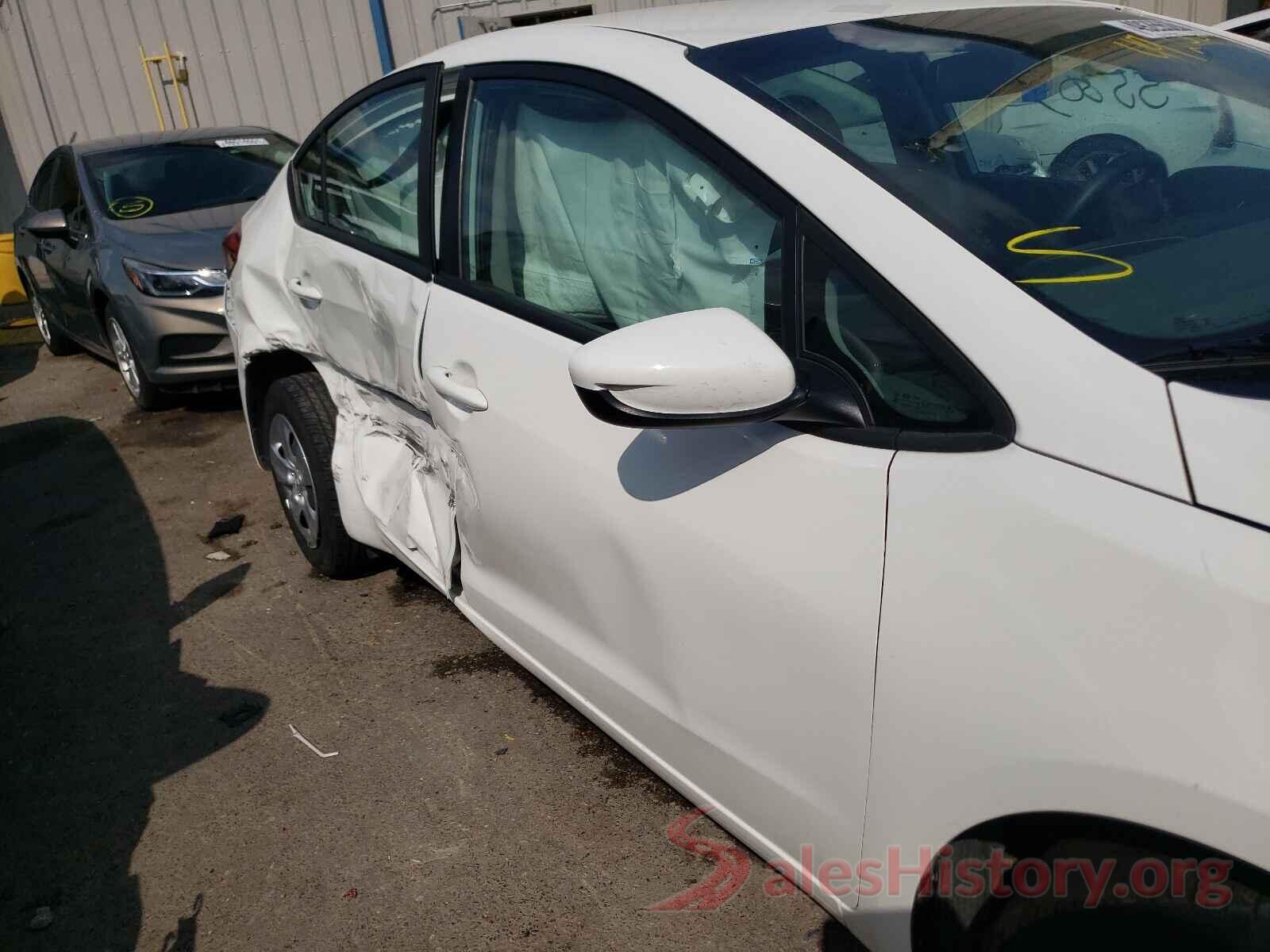 3KPFK4A76HE116930 2017 KIA FORTE