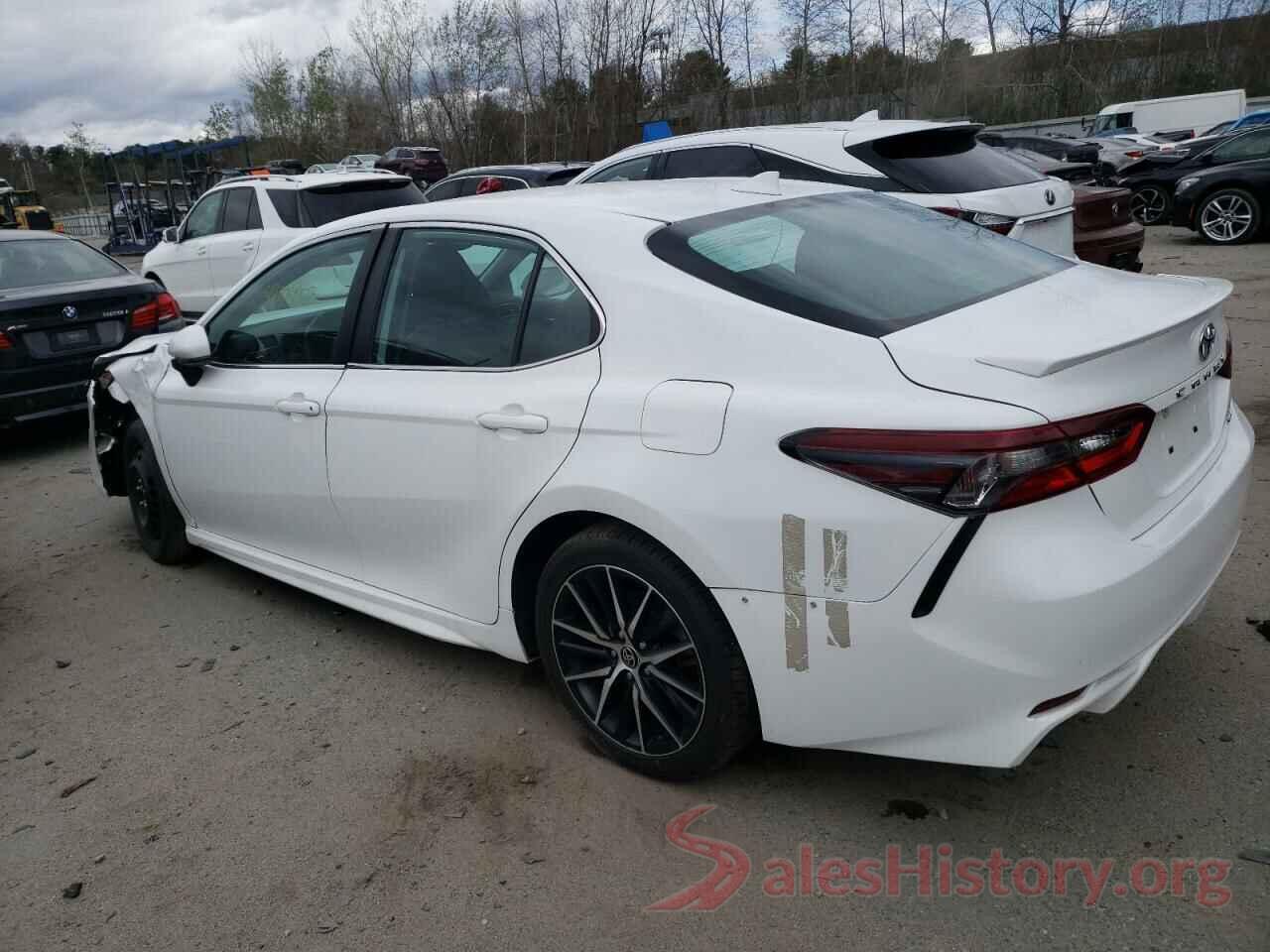 4T1G11AK2MU603348 2021 TOYOTA CAMRY