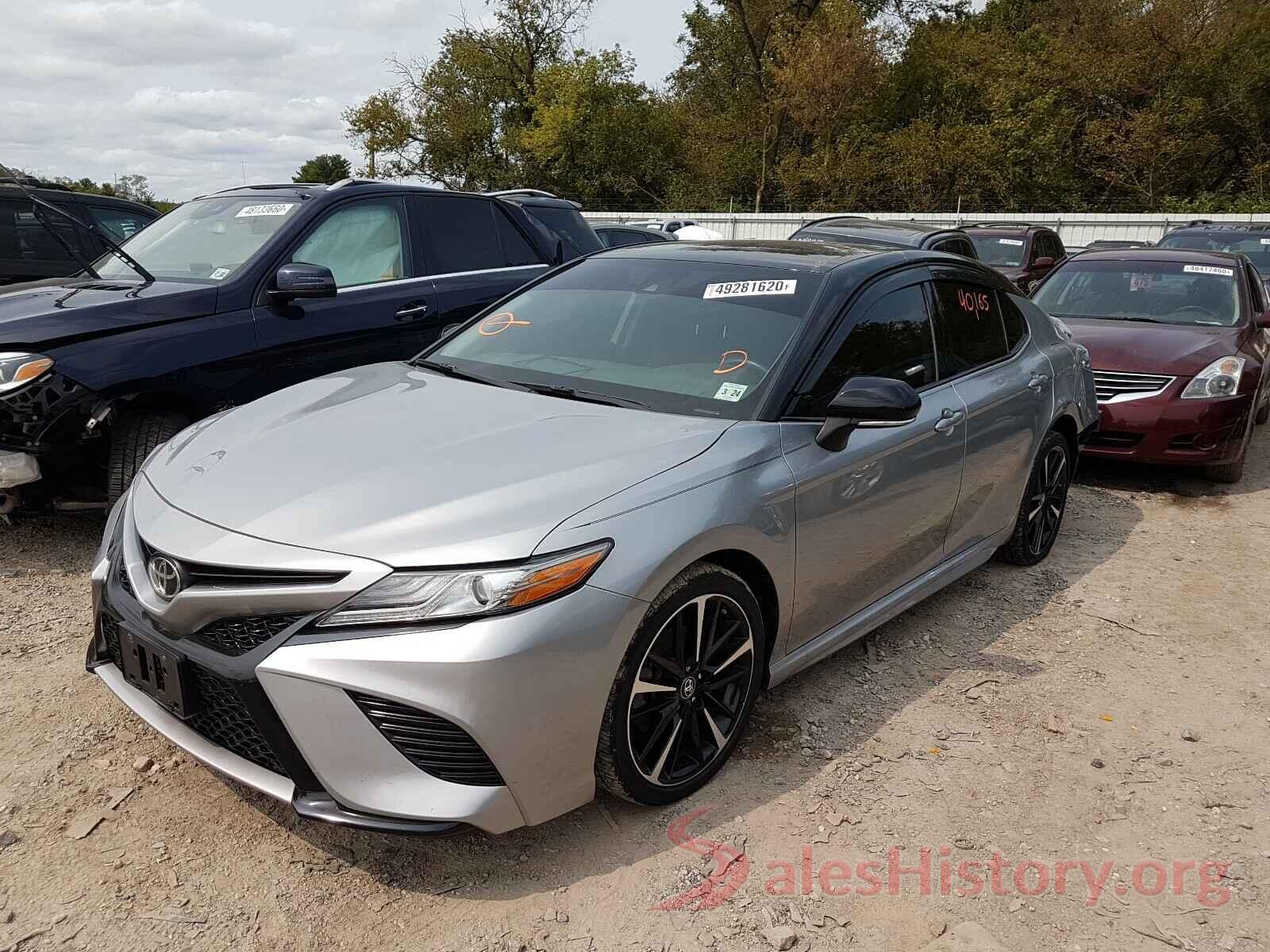 4T1B61HK2KU169916 2019 TOYOTA CAMRY