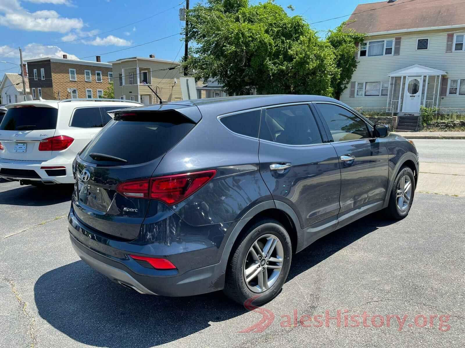 5NMZT3LB4JH061396 2018 HYUNDAI SANTA FE