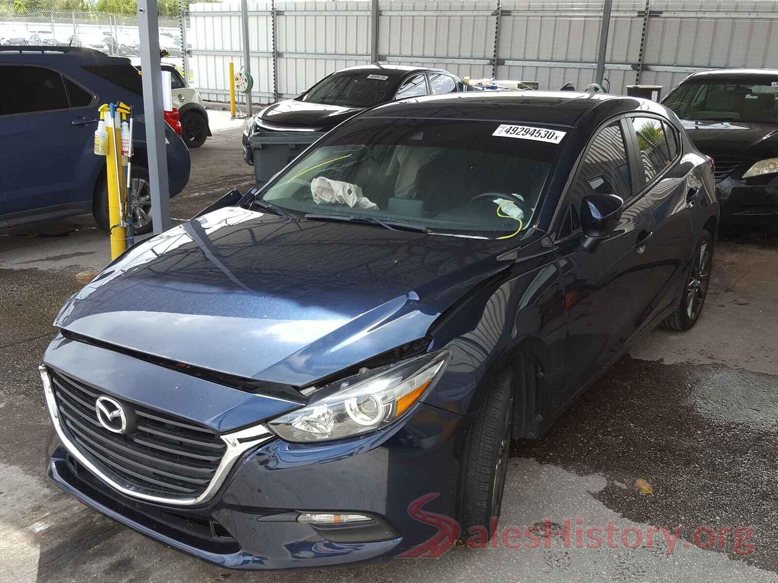 3MZBN1L38JM259143 2018 MAZDA 3