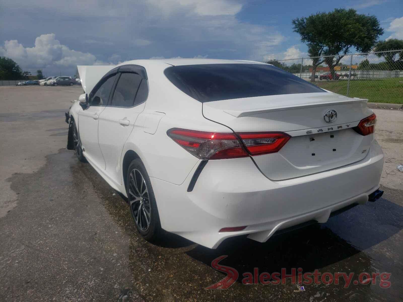 JTNB11HK5J3035260 2018 TOYOTA CAMRY