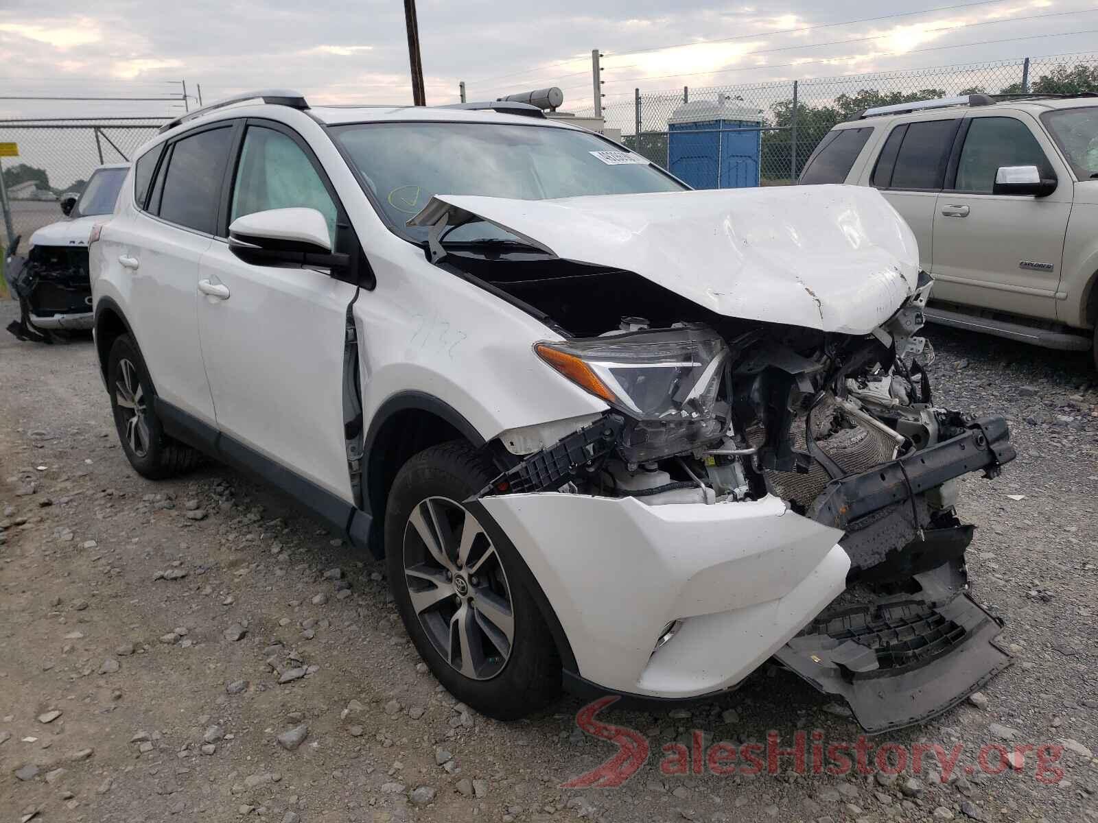 2T3RFREV1GW458828 2016 TOYOTA RAV4