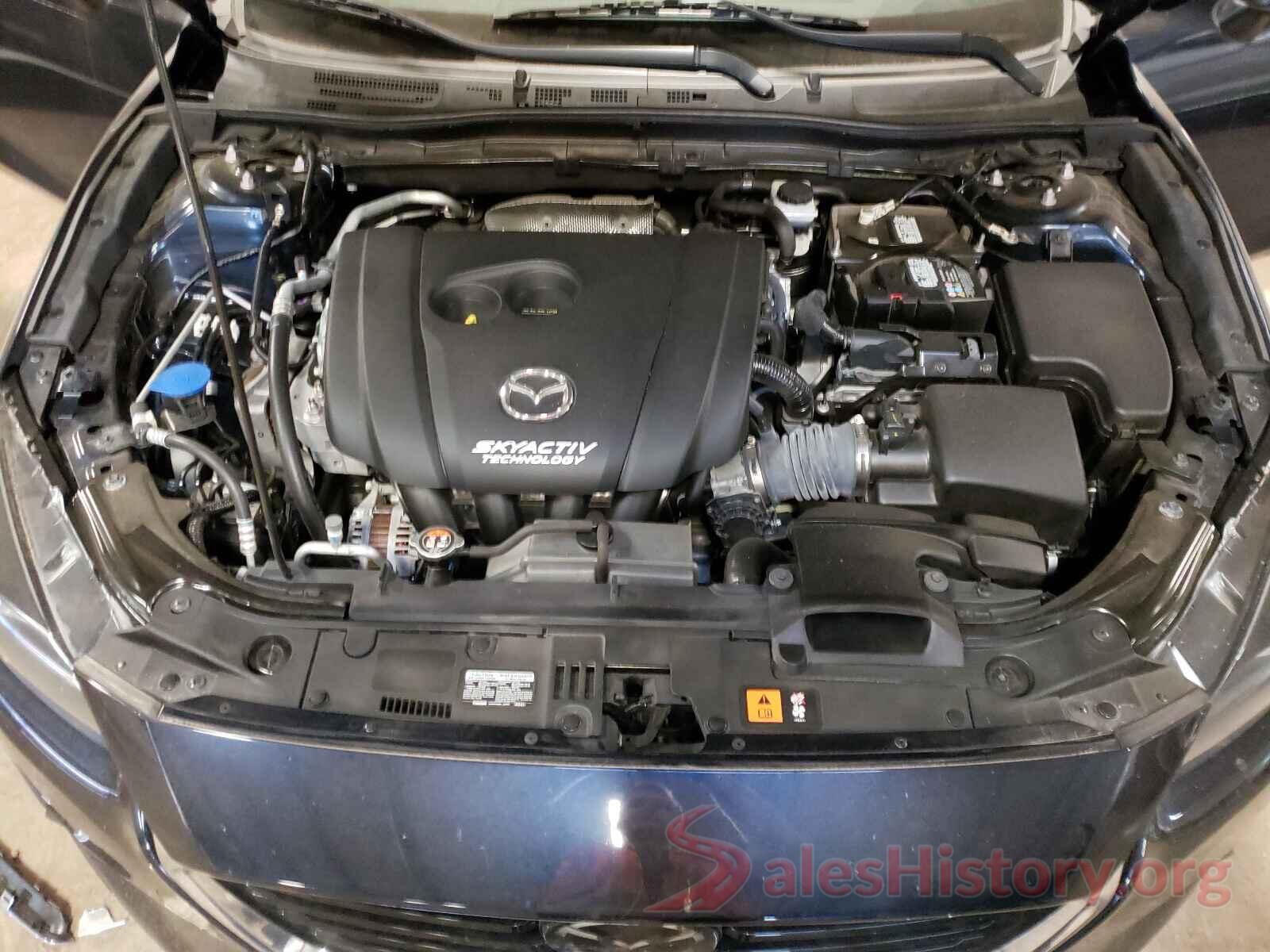 3MZBN1W33JM201372 2018 MAZDA 3