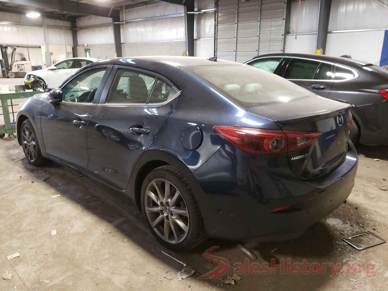 3MZBN1W33JM201372 2018 MAZDA 3