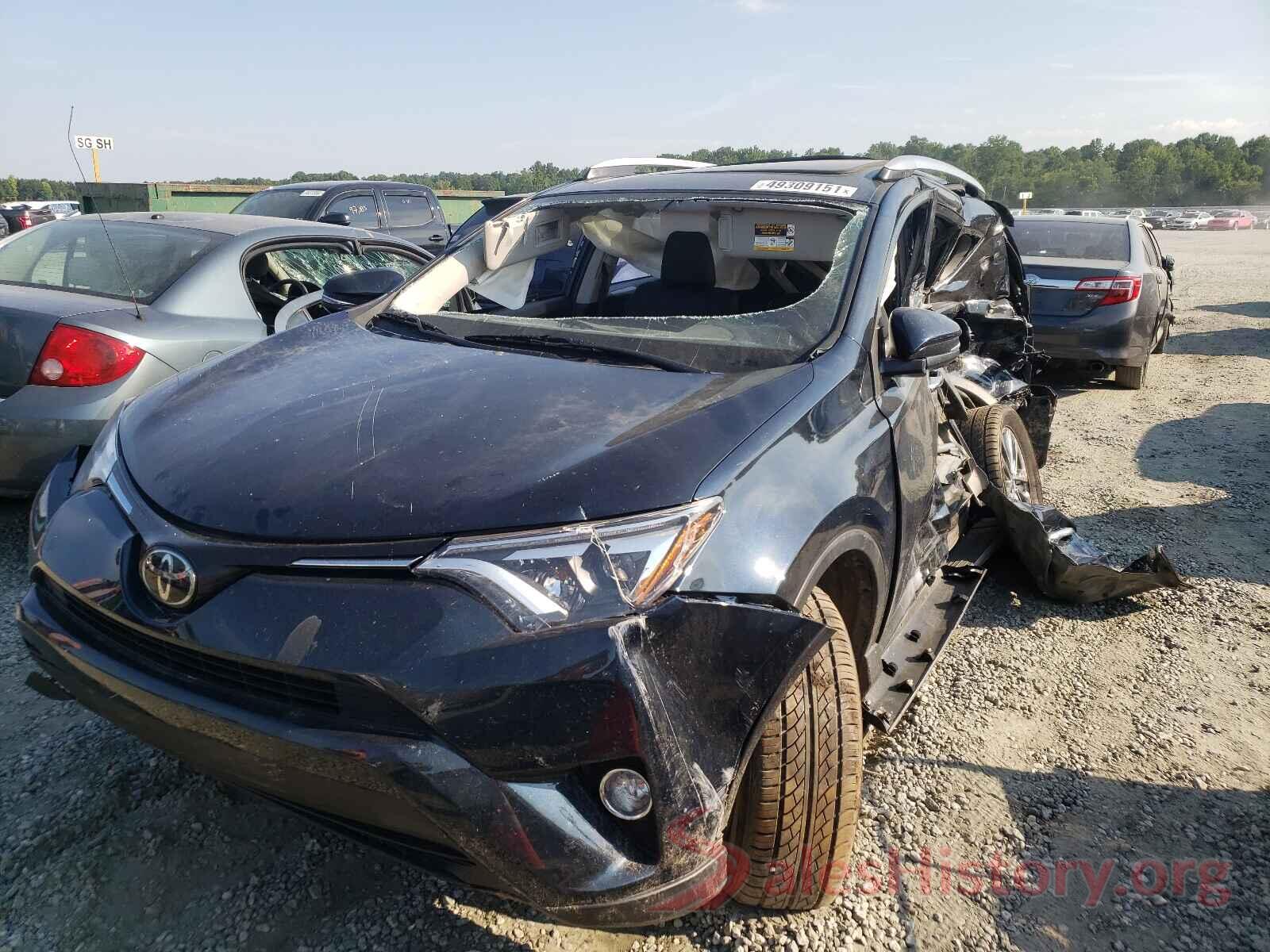 JTMDFREV5JJ258745 2018 TOYOTA RAV4