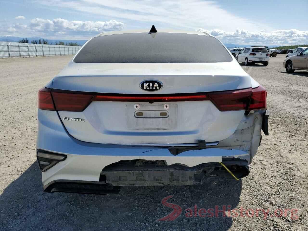 3KPF24AD8KE072460 2019 KIA FORTE