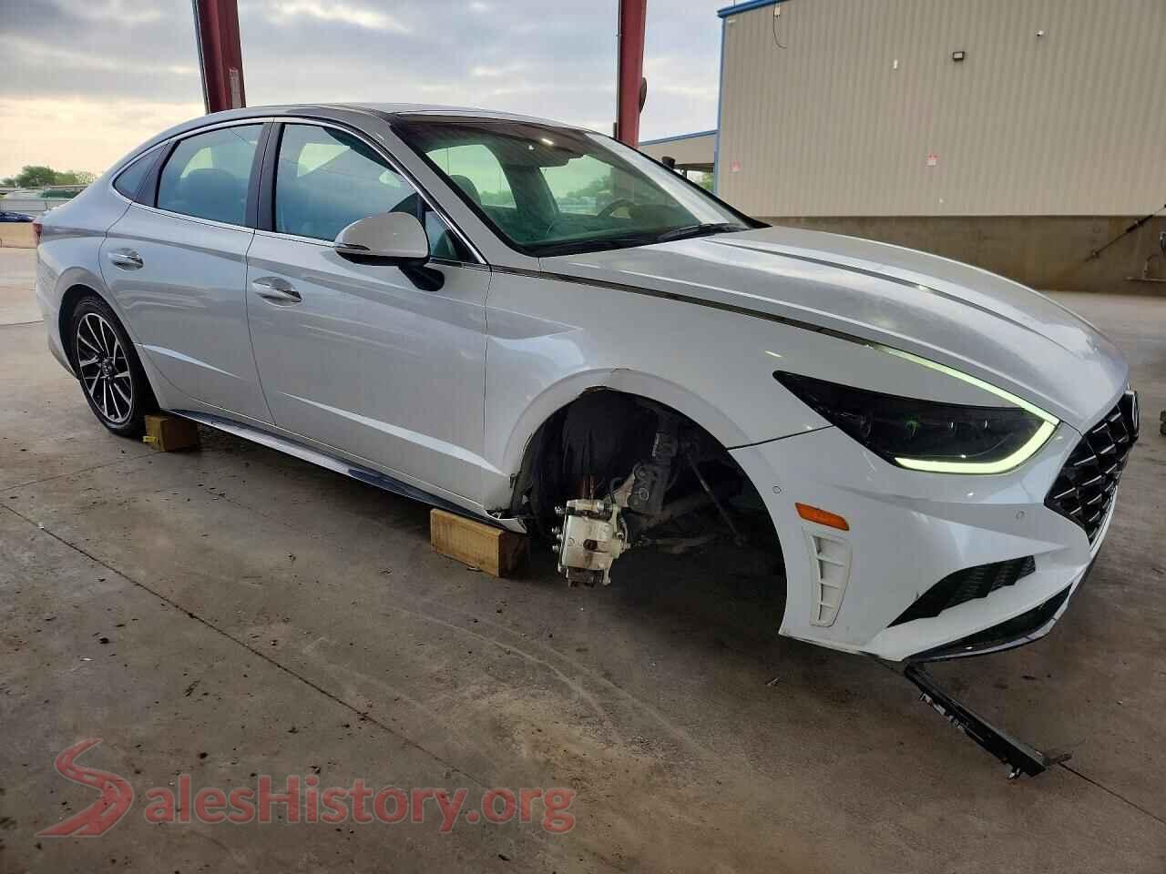 2020 HYUNDAI SONATA VIN 5NPEH4J2XLH006899, rear 3/4 view