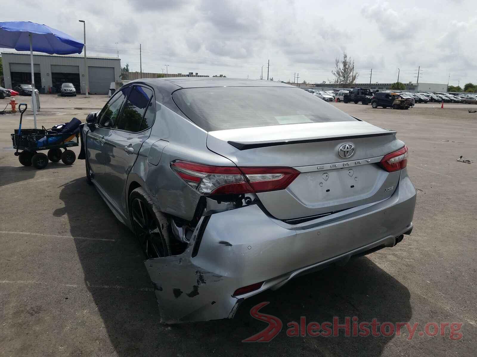 4T1B61HKXJU075488 2018 TOYOTA CAMRY