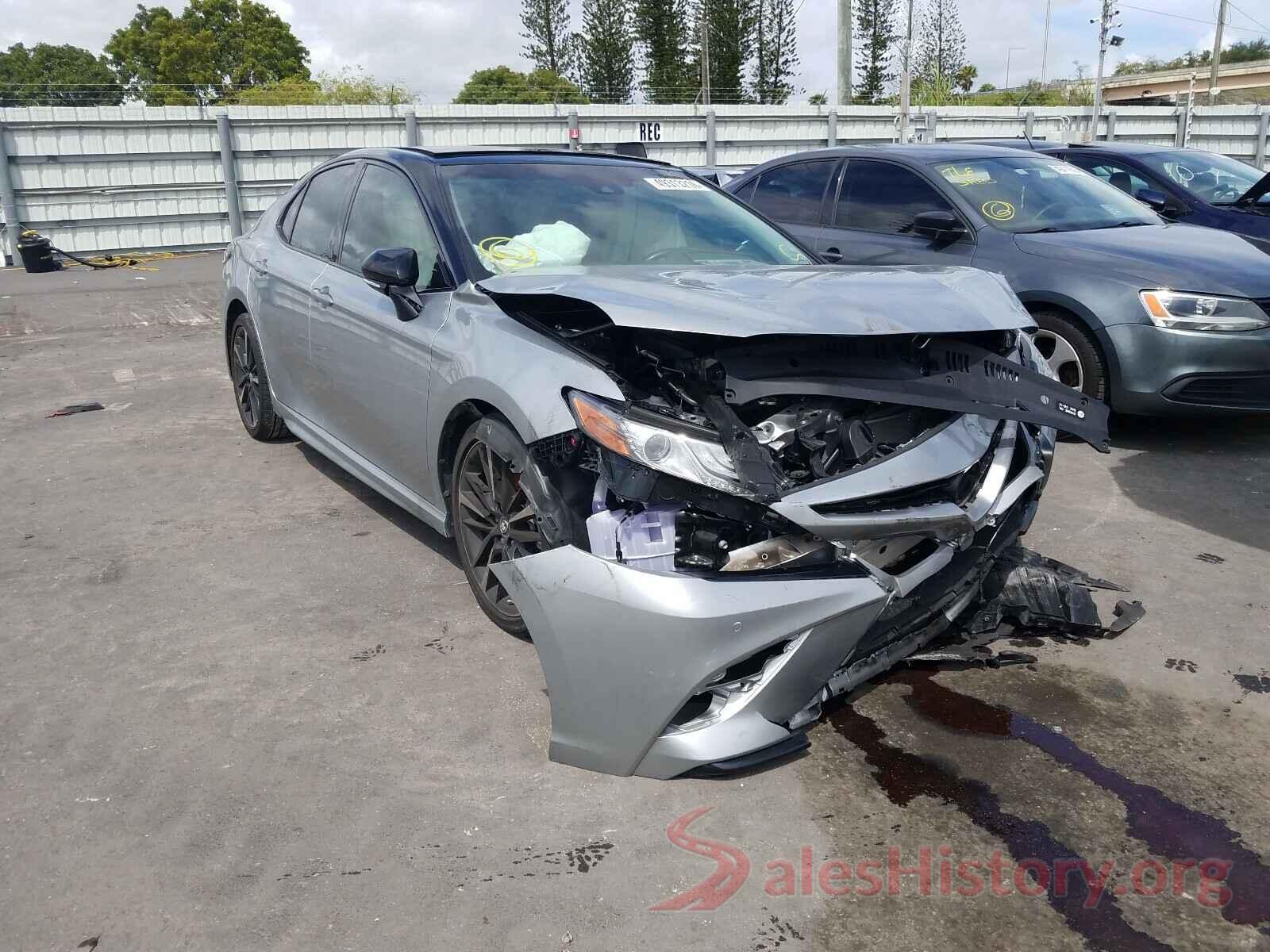 4T1B61HKXJU075488 2018 TOYOTA CAMRY