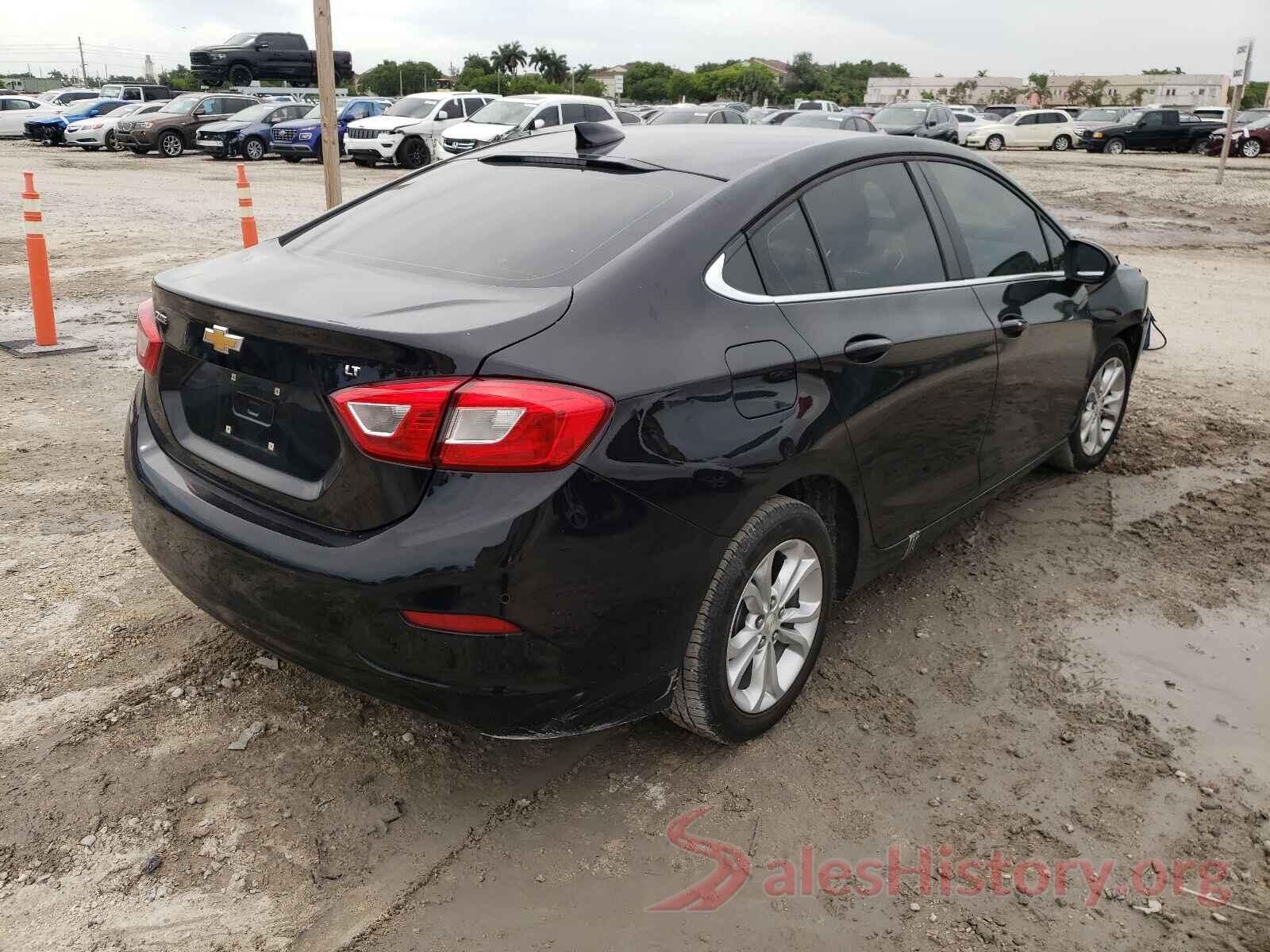 1G1BE5SM2K7132395 2019 CHEVROLET CRUZE