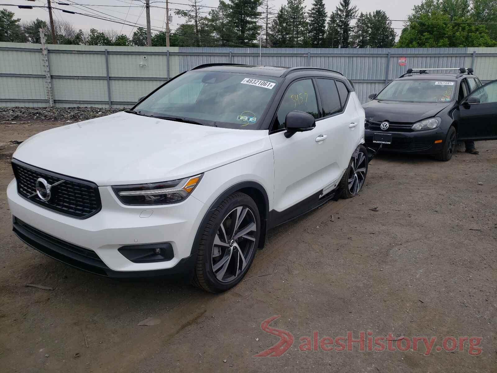 YV4162UM0M2483881 2021 VOLVO XC40