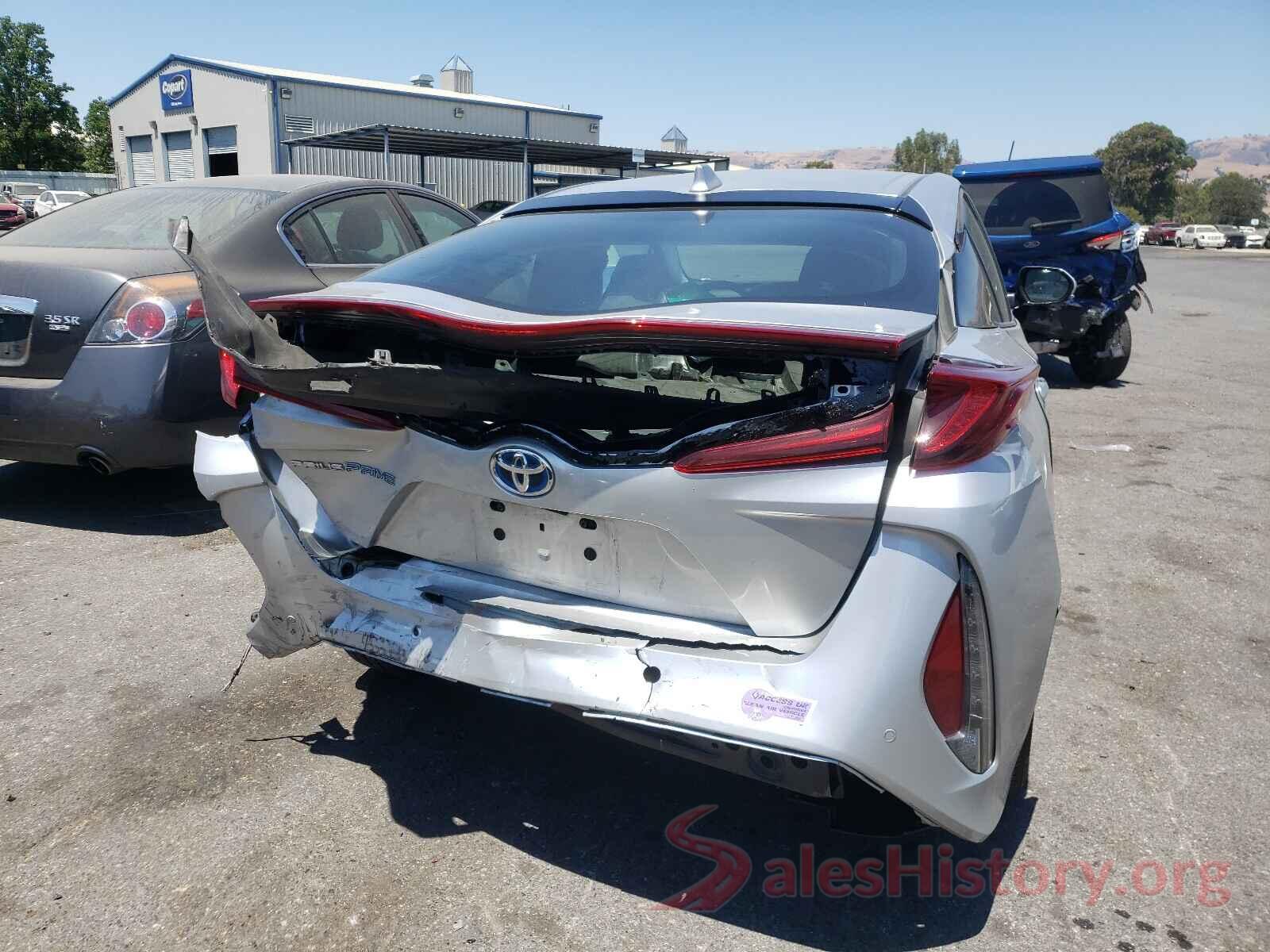 JTDKARFP0J3098543 2018 TOYOTA PRIUS