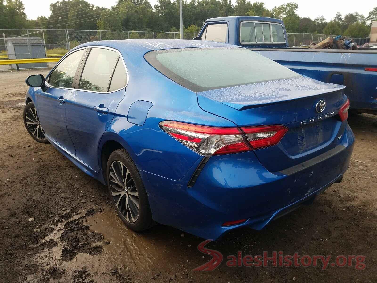 4T1B11HK8JU032945 2018 TOYOTA CAMRY