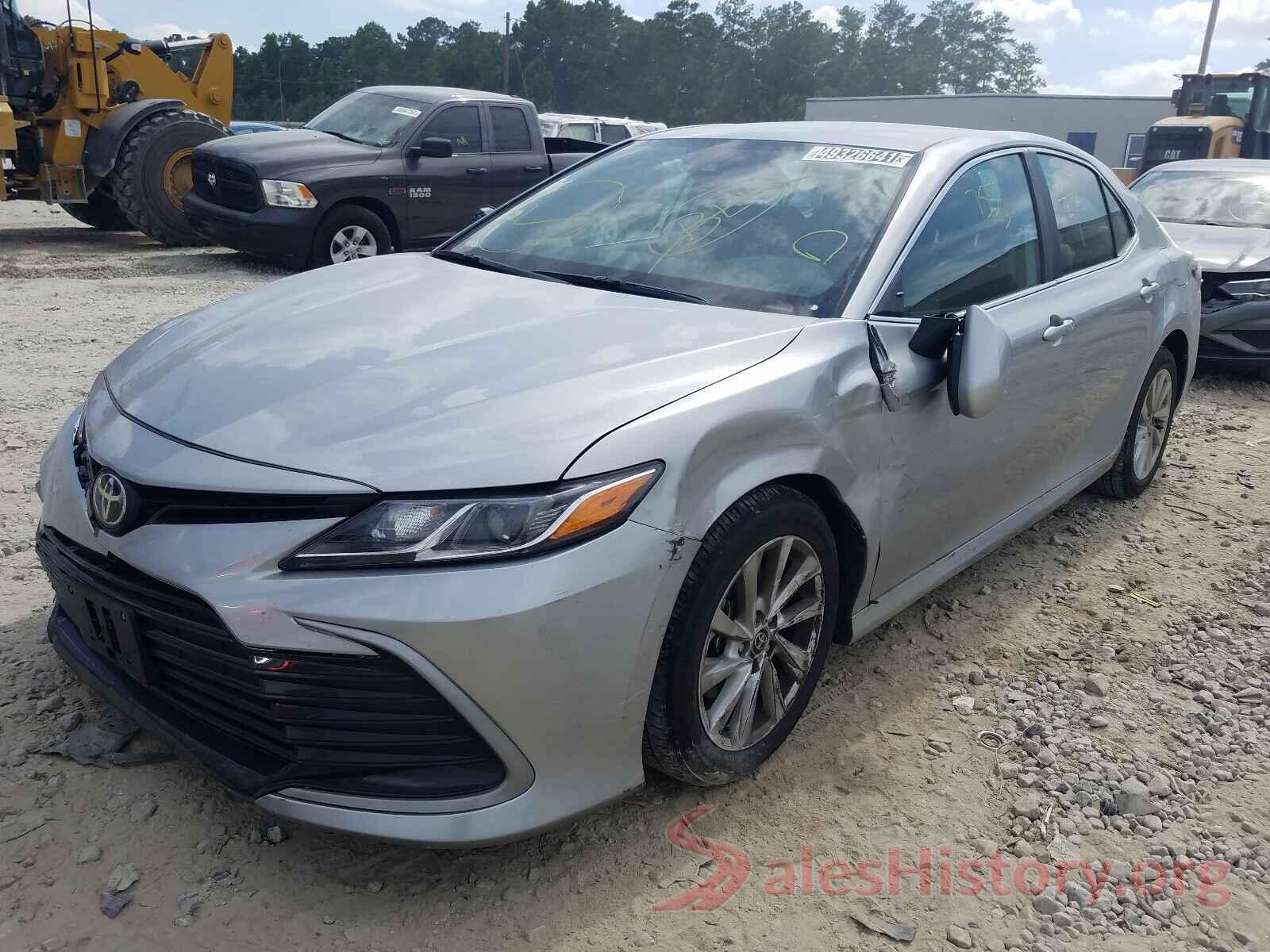 4T1C11AK2MU572794 2021 TOYOTA CAMRY