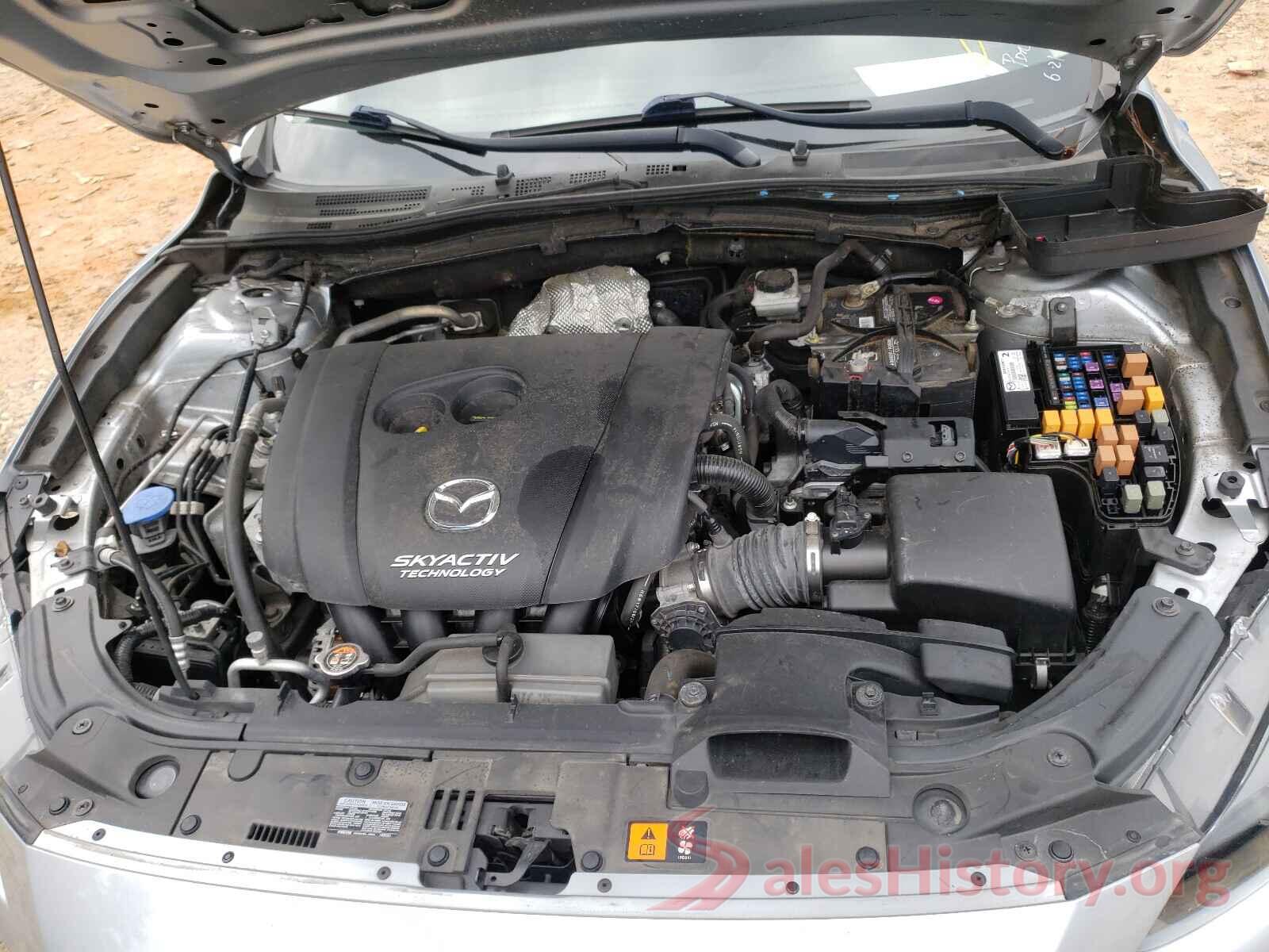 3MZBN1V31JM207527 2018 MAZDA 3