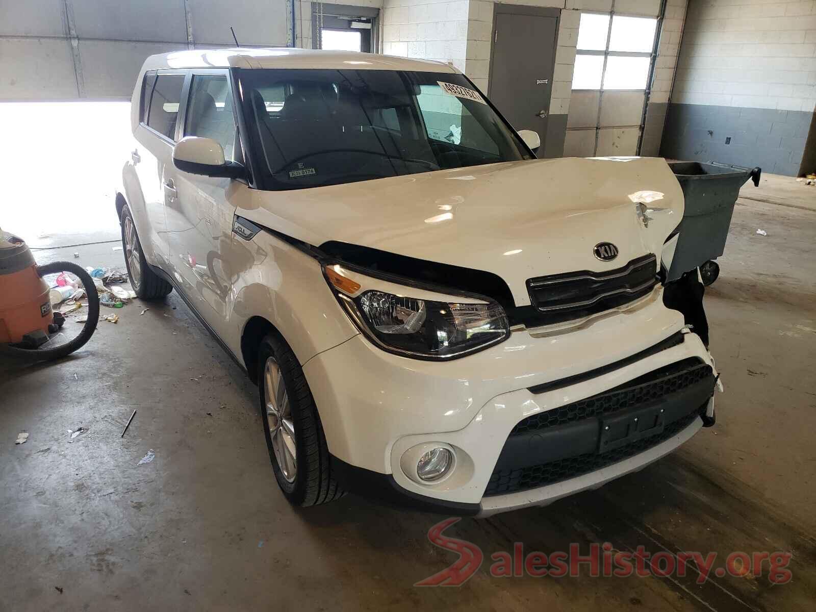 KNDJP3A58J7906983 2018 KIA SOUL