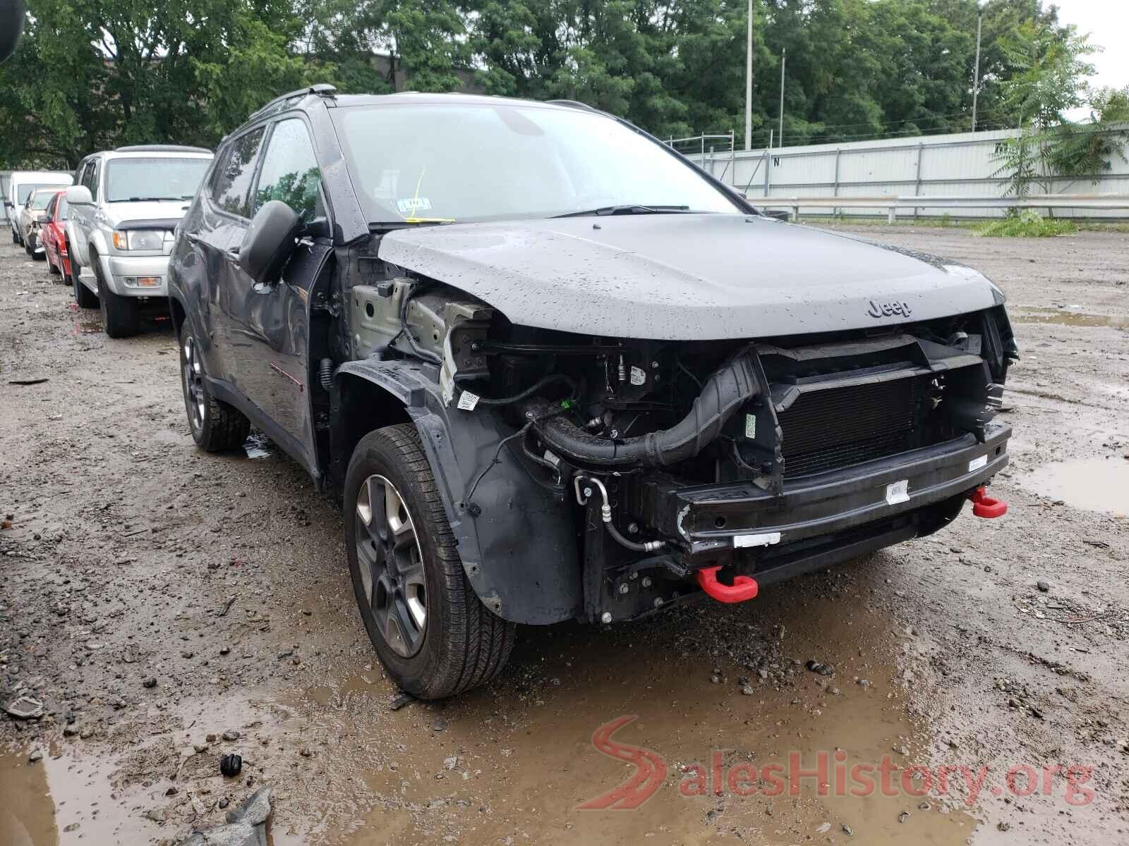 3C4NJDDB1JT451724 2018 JEEP COMPASS