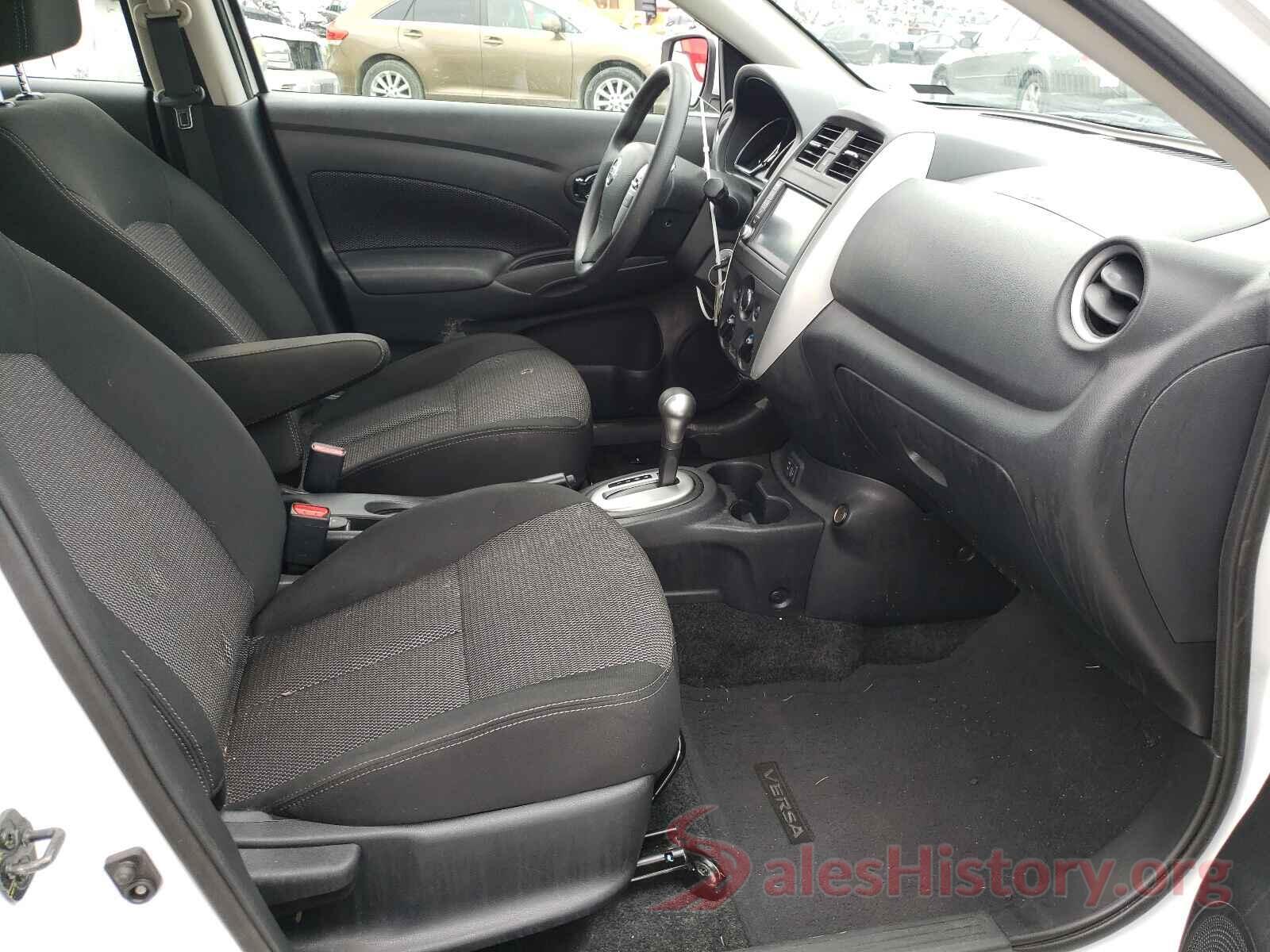 3N1CN7AP3KL859725 2019 NISSAN VERSA