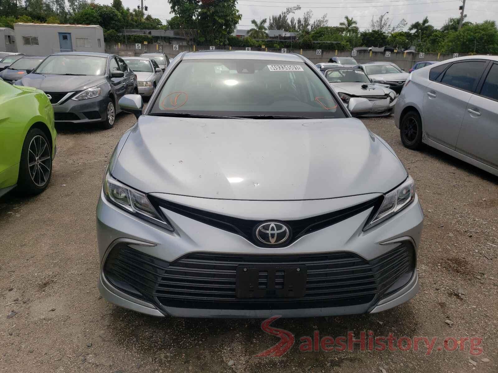 4T1C11AK0MU561521 2021 TOYOTA CAMRY