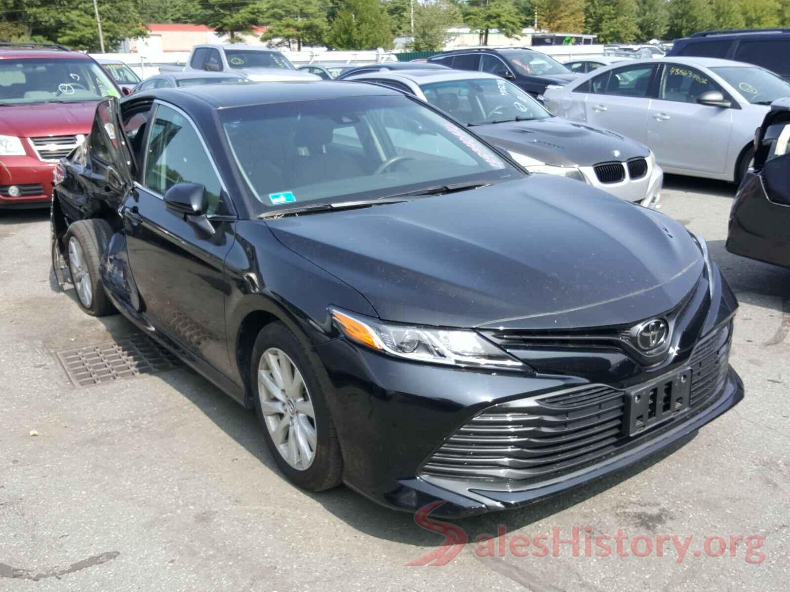 4T1B11HK7JU675237 2018 TOYOTA CAMRY