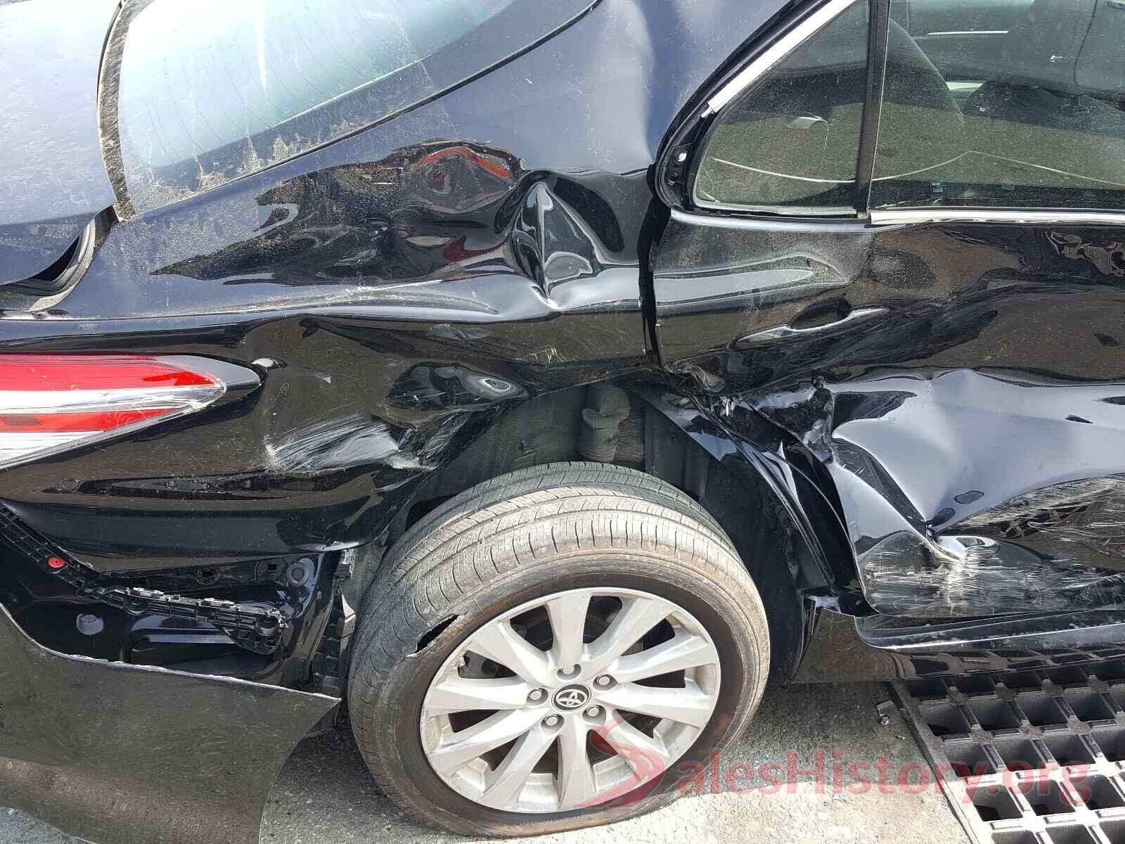 4T1B11HK7JU675237 2018 TOYOTA CAMRY