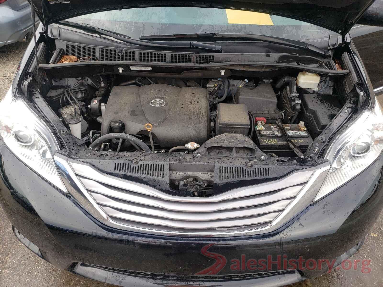 5TDYZ3DC1HS892623 2017 TOYOTA SIENNA