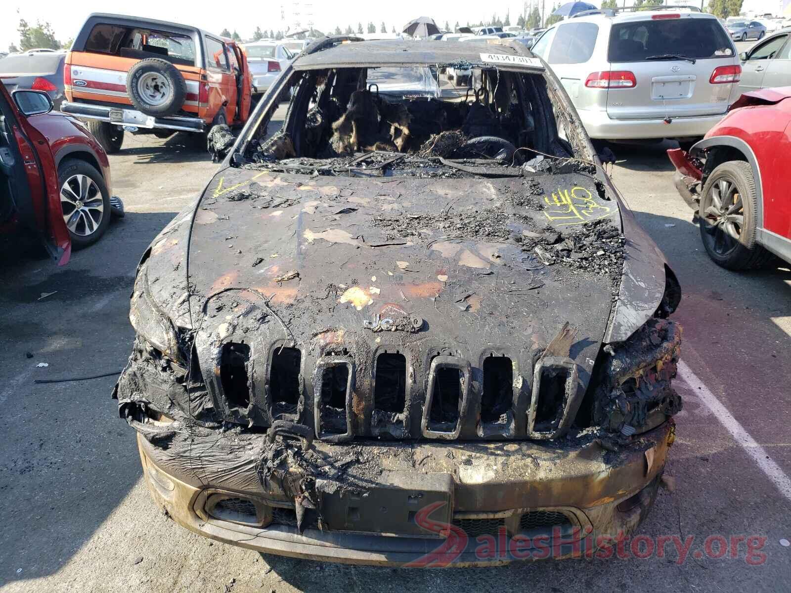 1C4PJLCBXJD563643 2018 JEEP CHEROKEE