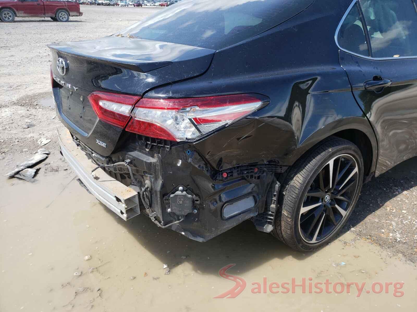 4T1B61HK2JU112713 2018 TOYOTA CAMRY