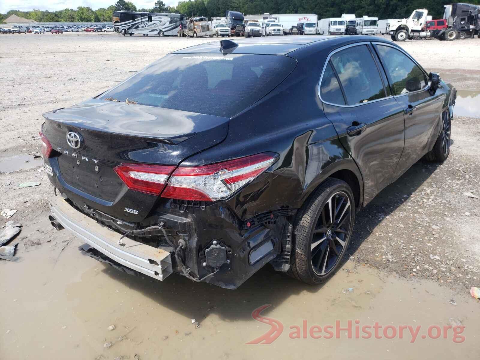 4T1B61HK2JU112713 2018 TOYOTA CAMRY