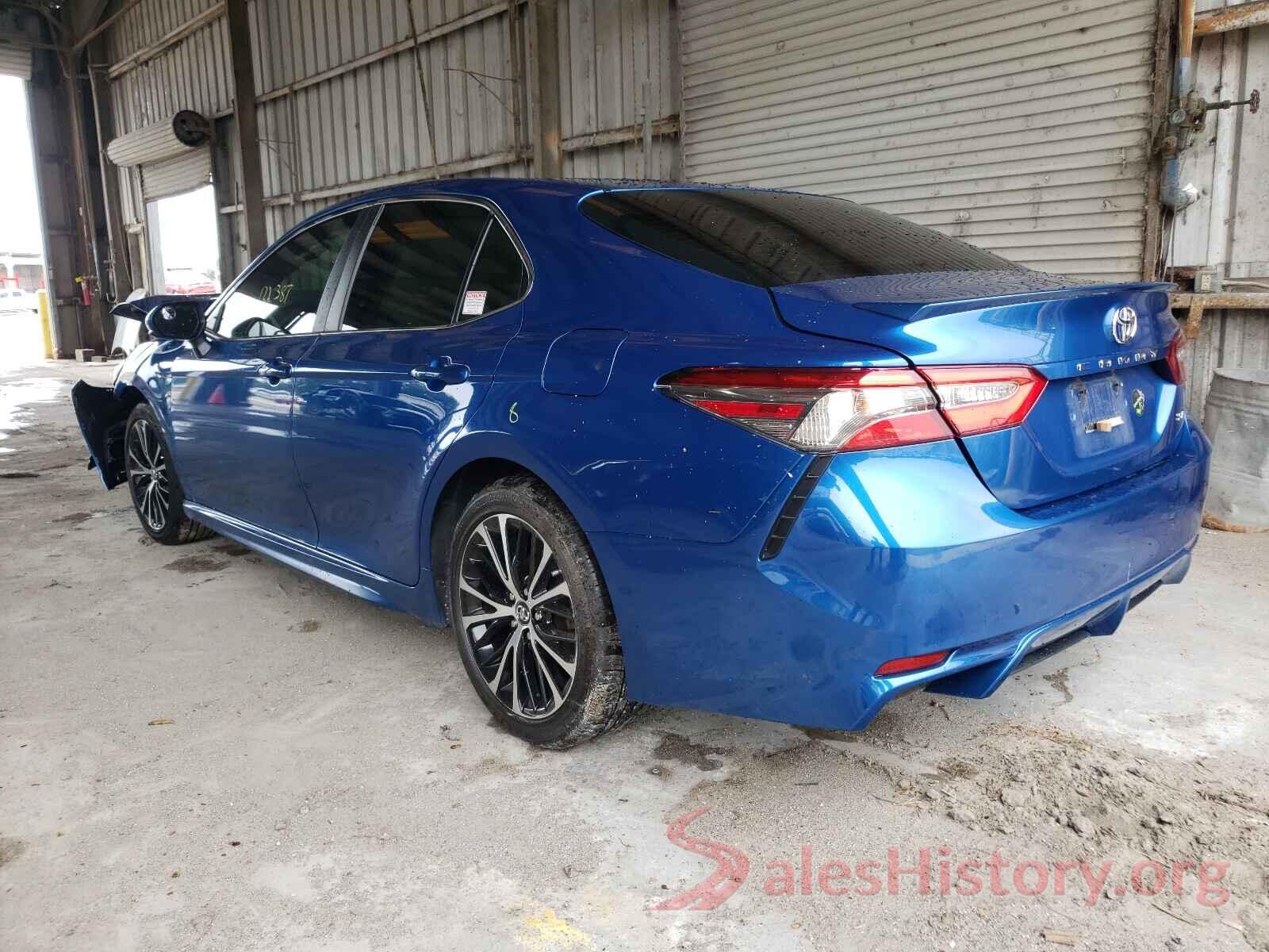 4T1B11HK9JU133007 2018 TOYOTA CAMRY