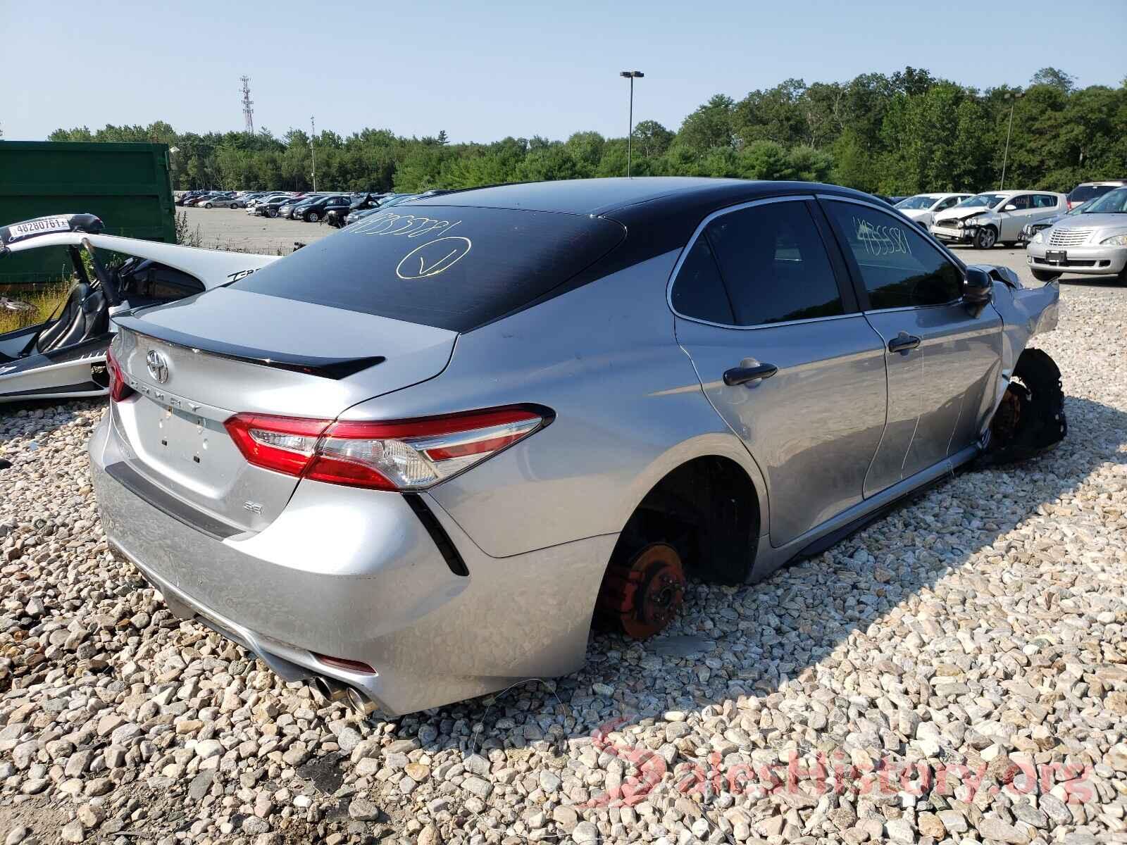 4T1B11HKXJU150110 2018 TOYOTA CAMRY