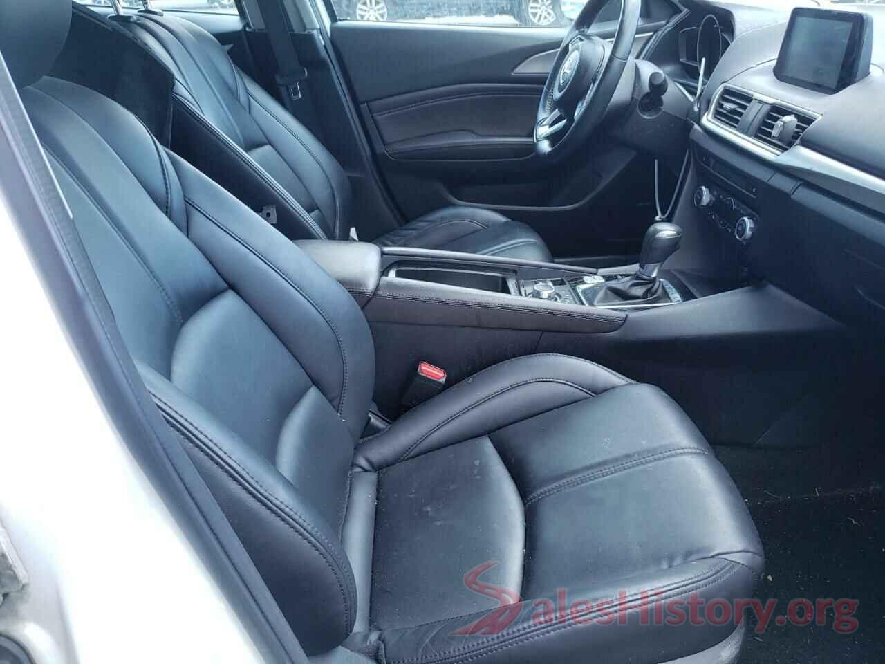 3MZBN1L33JM202283 2018 MAZDA 3