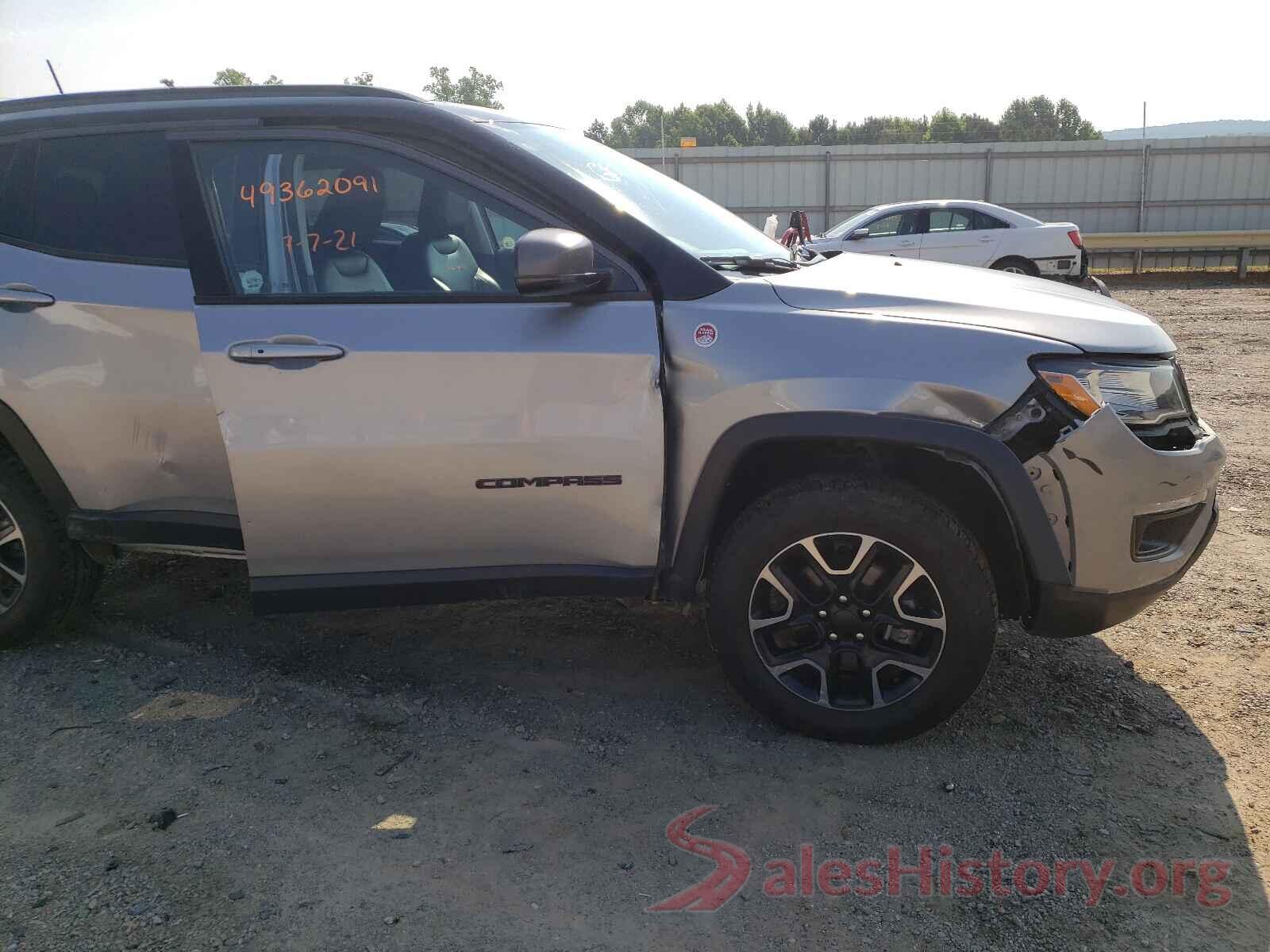 3C4NJDDB2KT671701 2019 JEEP COMPASS