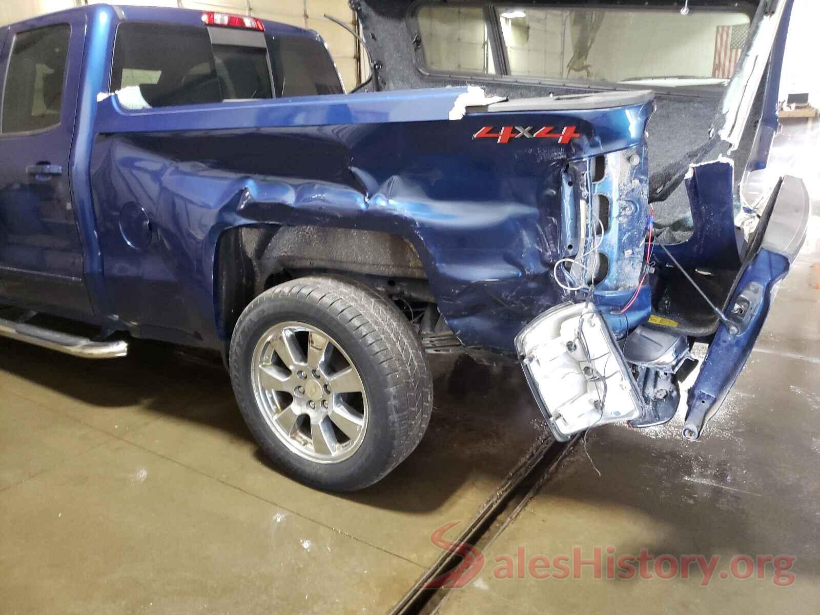 1GCVKREC4JZ215935 2018 CHEVROLET SILVERADO