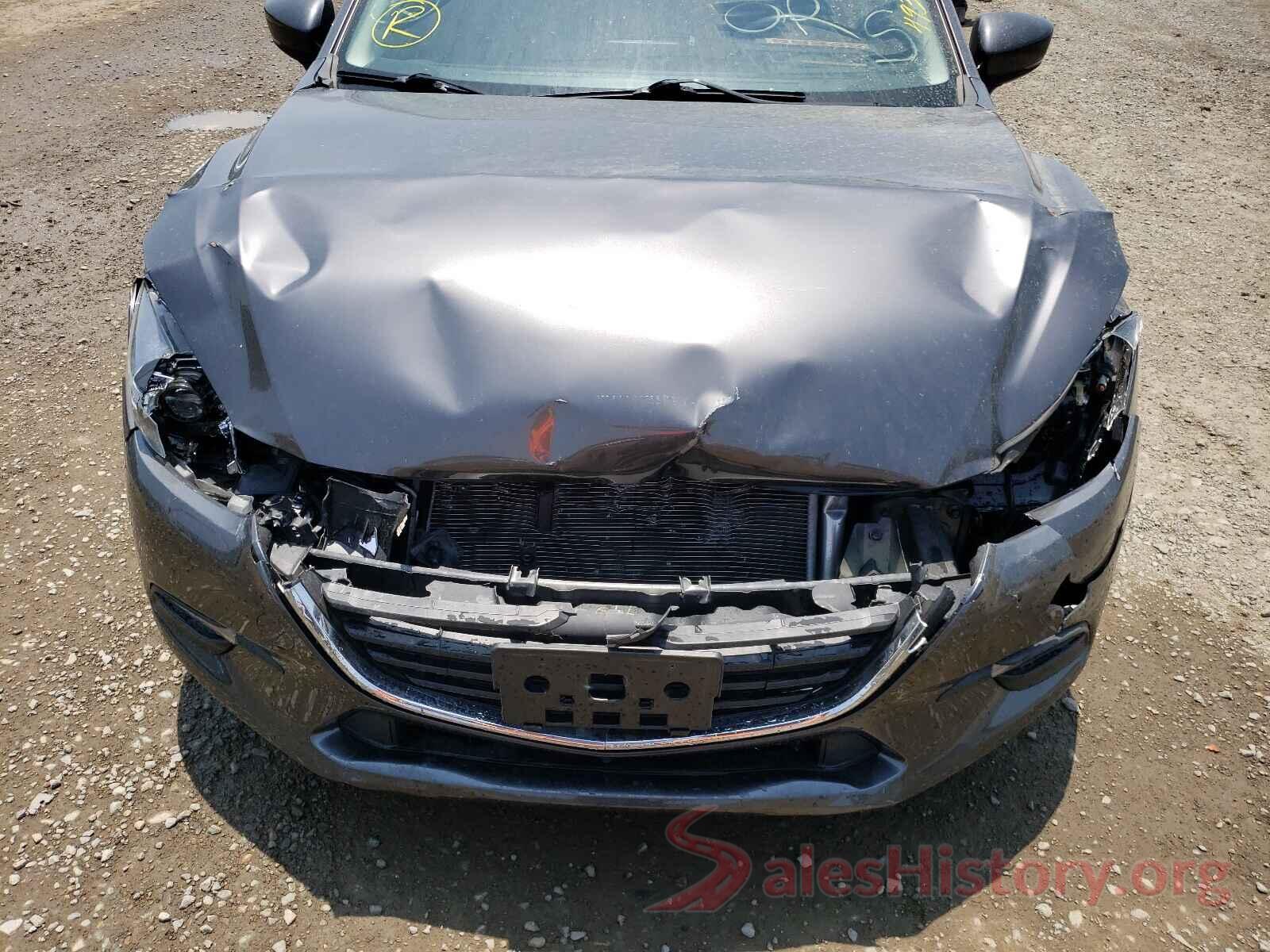 3MZBN1L30JM272890 2018 MAZDA 3