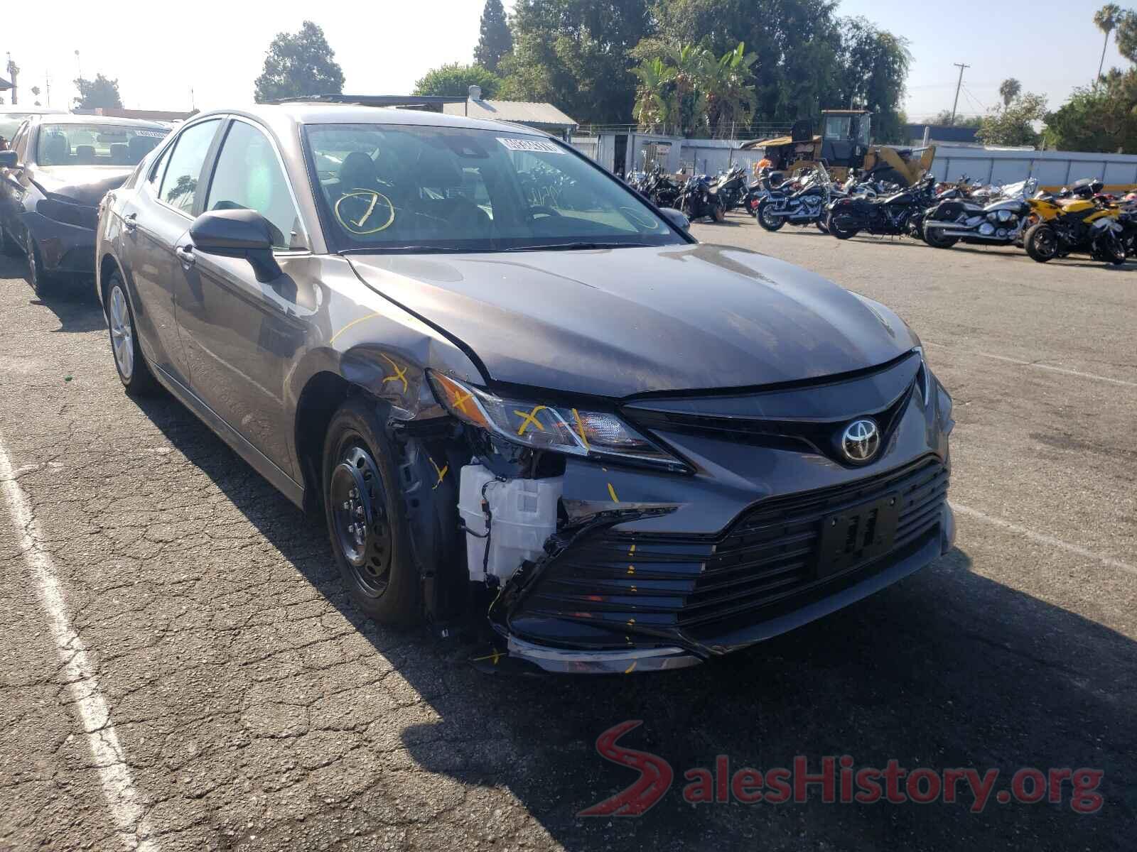 4T1C11AKXMU446117 2021 TOYOTA CAMRY