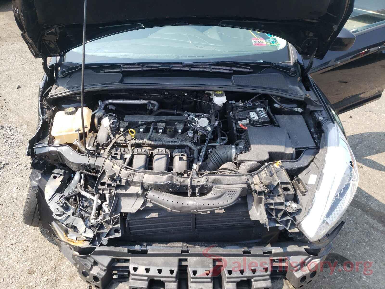 1FADP3K25JL298659 2018 FORD FOCUS