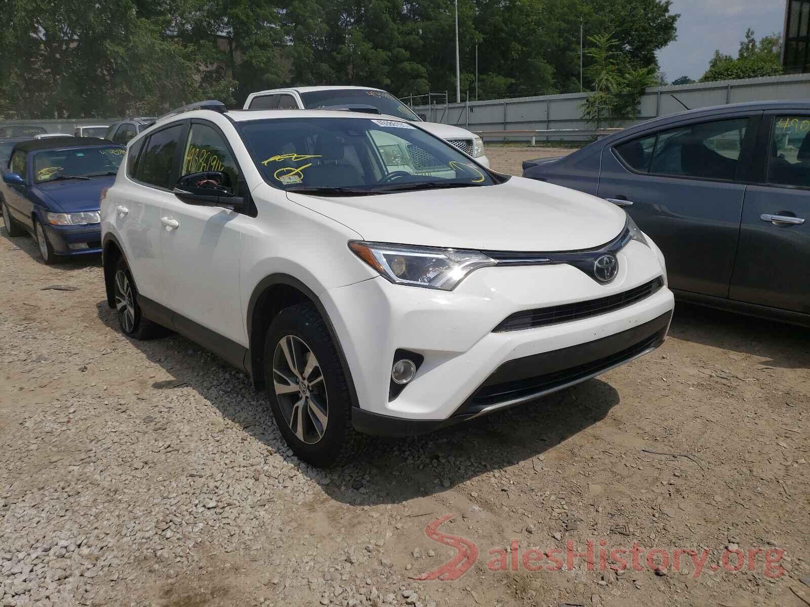 JTMRFREVXHD200743 2017 TOYOTA RAV4