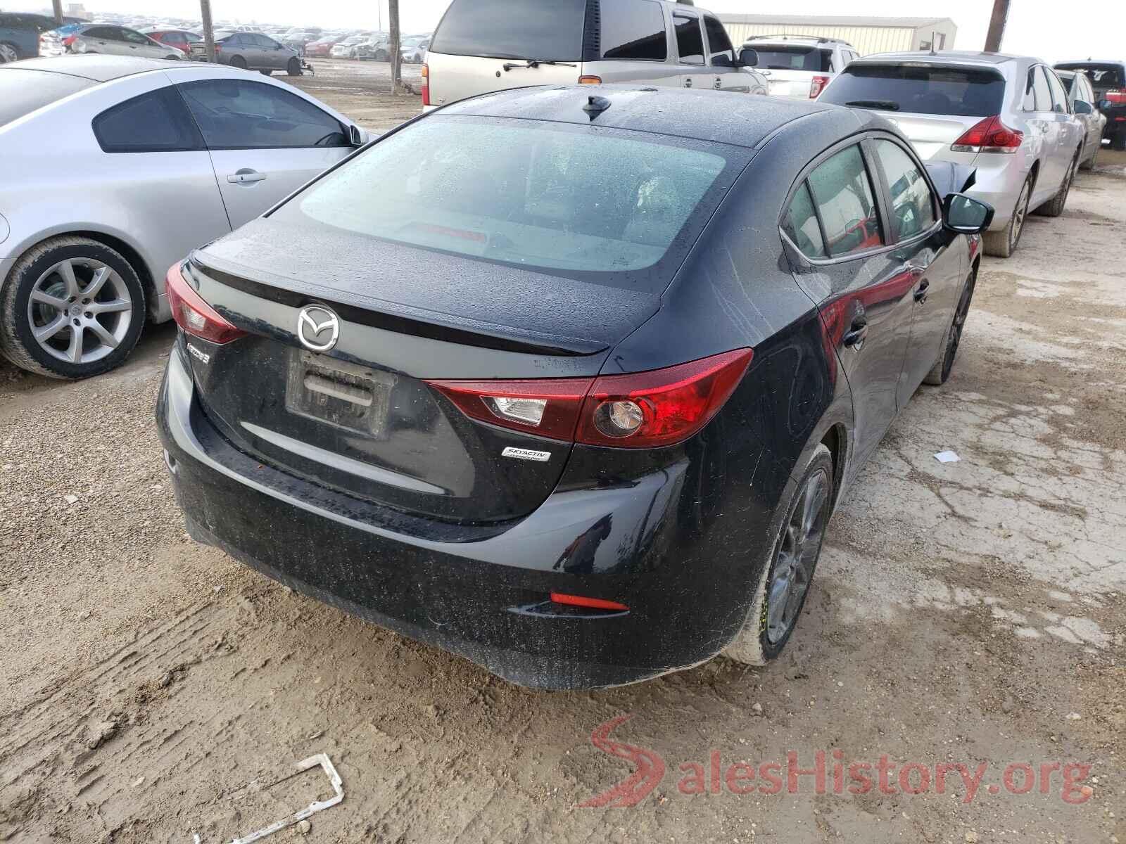 3MZBN1V35JM254818 2018 MAZDA 3